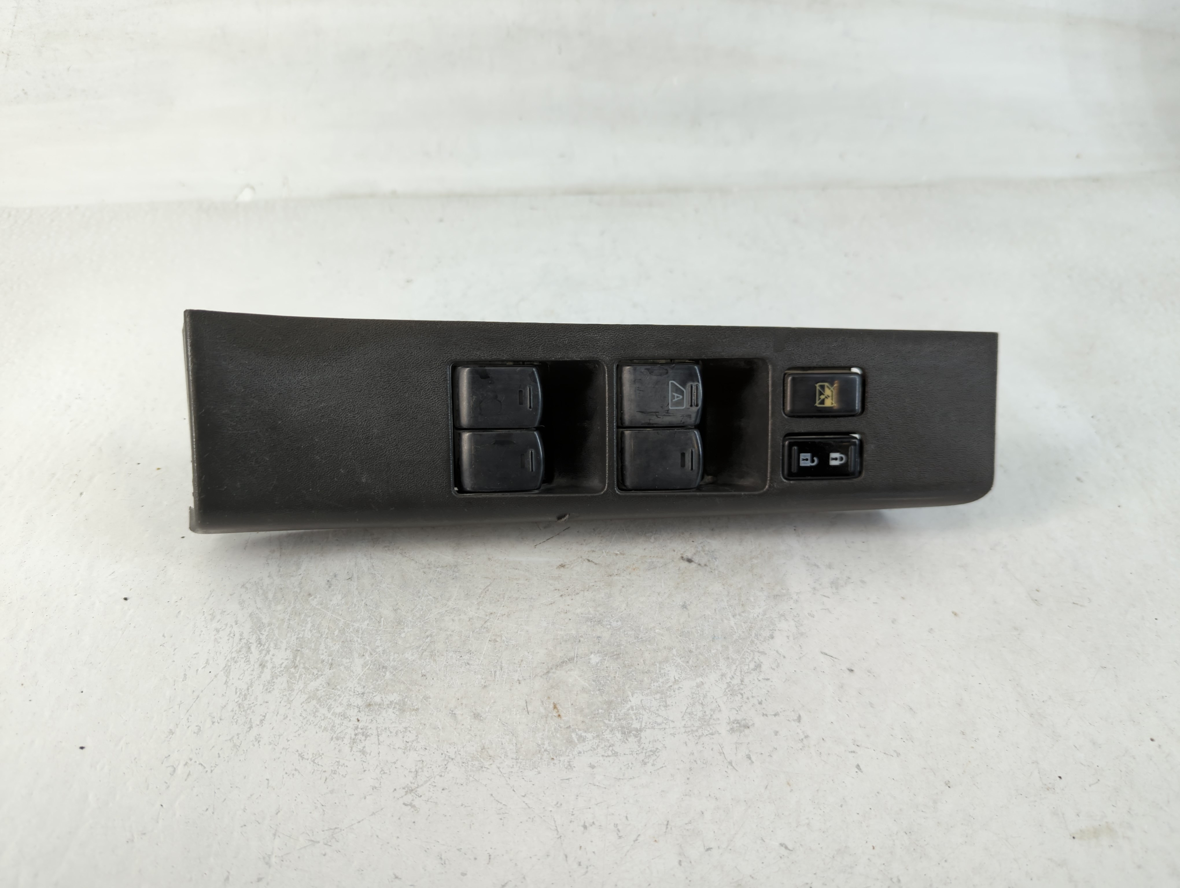 2007-2015 Nissan Xterra Driver Left Door Master Power Window Switch 764704 - Oemusedautoparts1.com