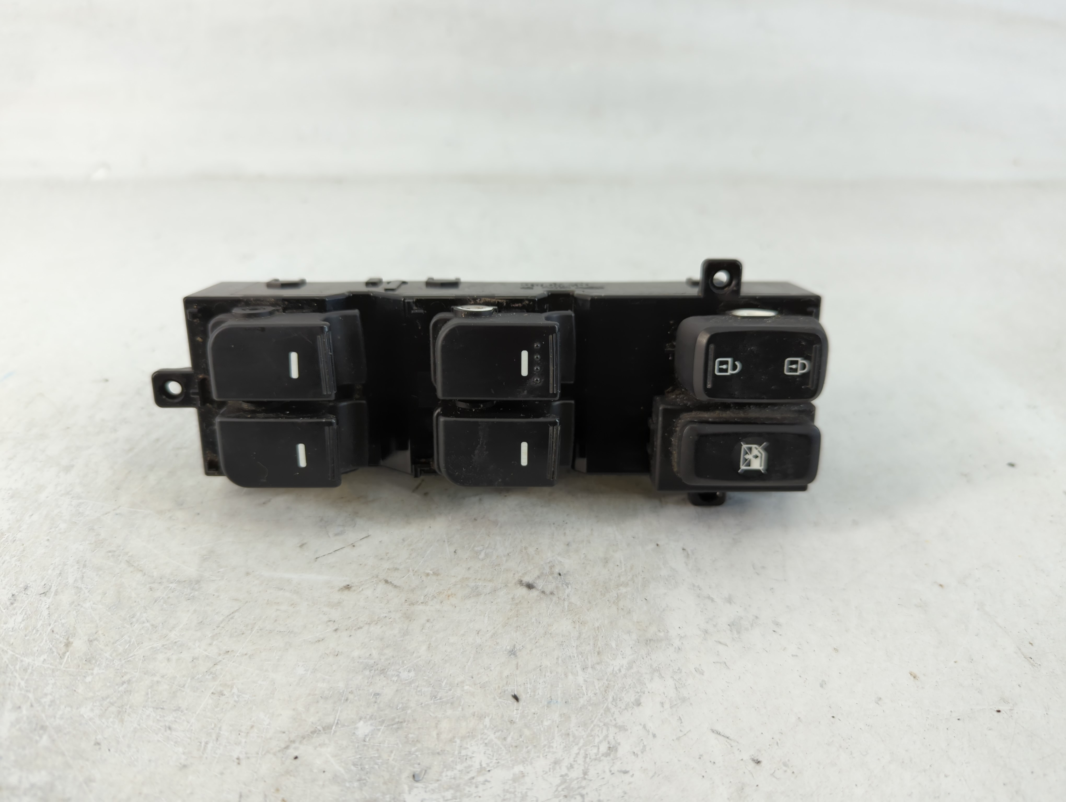 Picture of 2014-2015 Kia Optima Driver Left Door Master Power Window Switch 764772