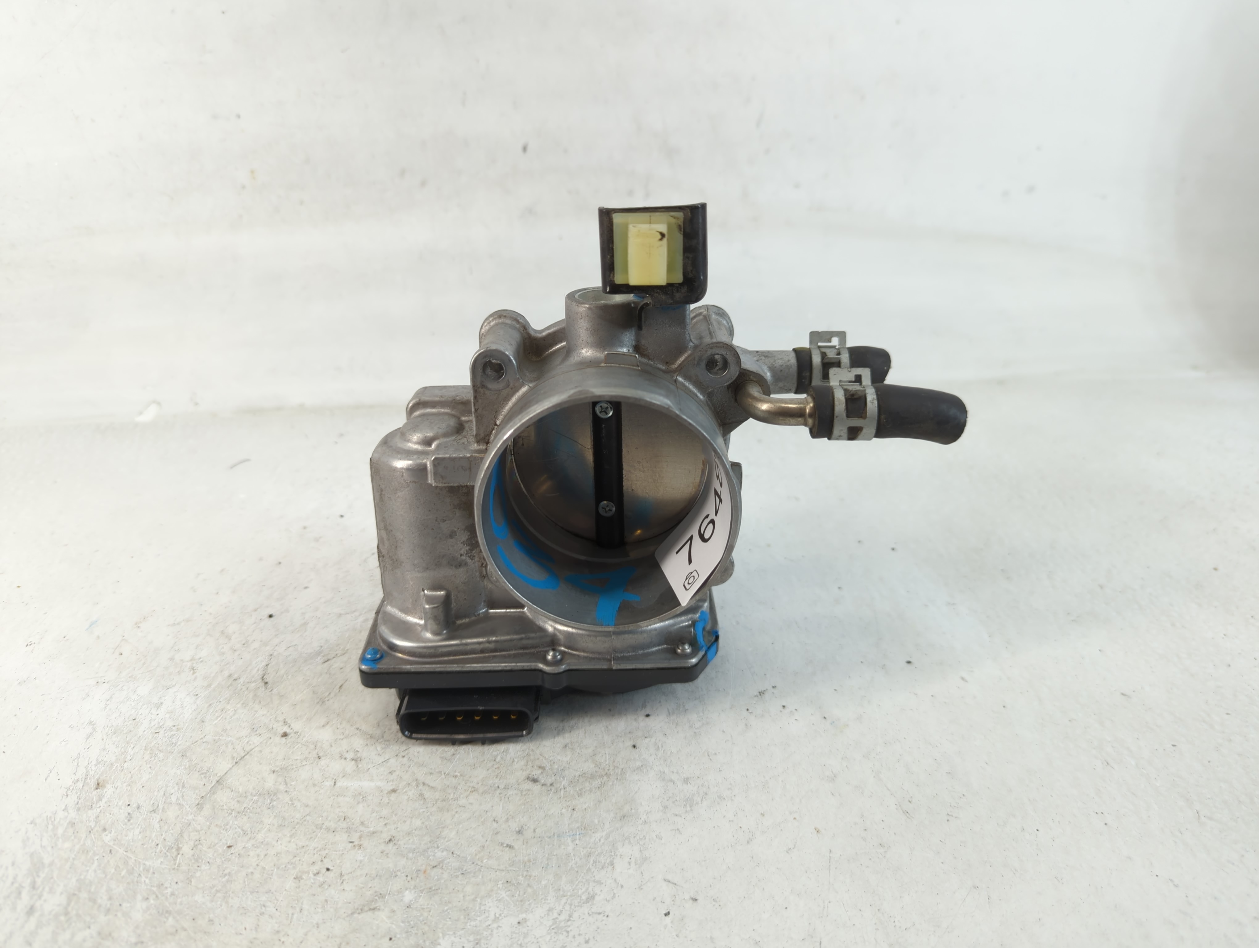 2010-2017 Toyota Camry Throttle Body 764832 - Oemusedautoparts1.com