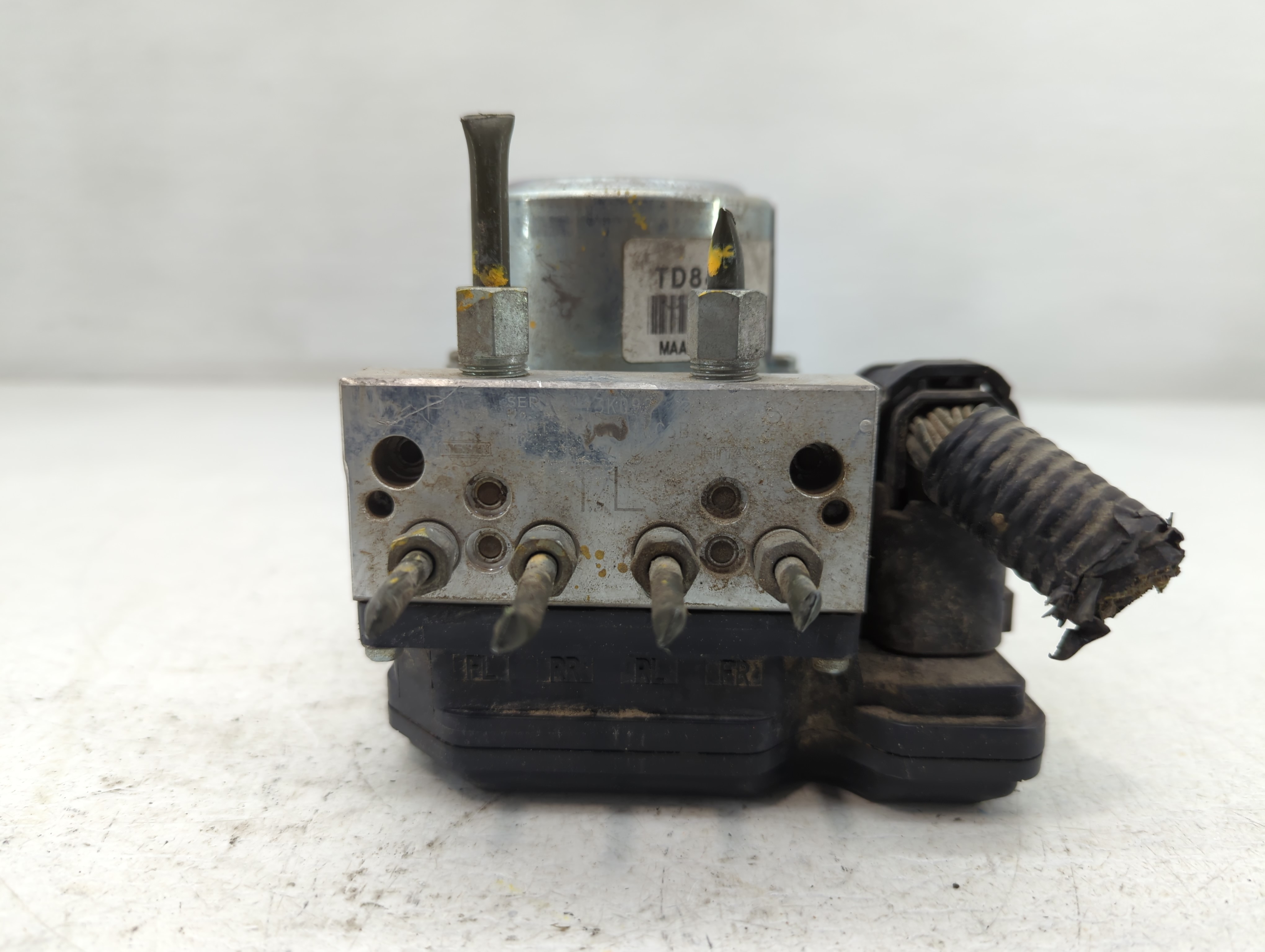 2012-2014 Nissan Juke Abs Pump Control Module 764967 - Oemusedautoparts1.com