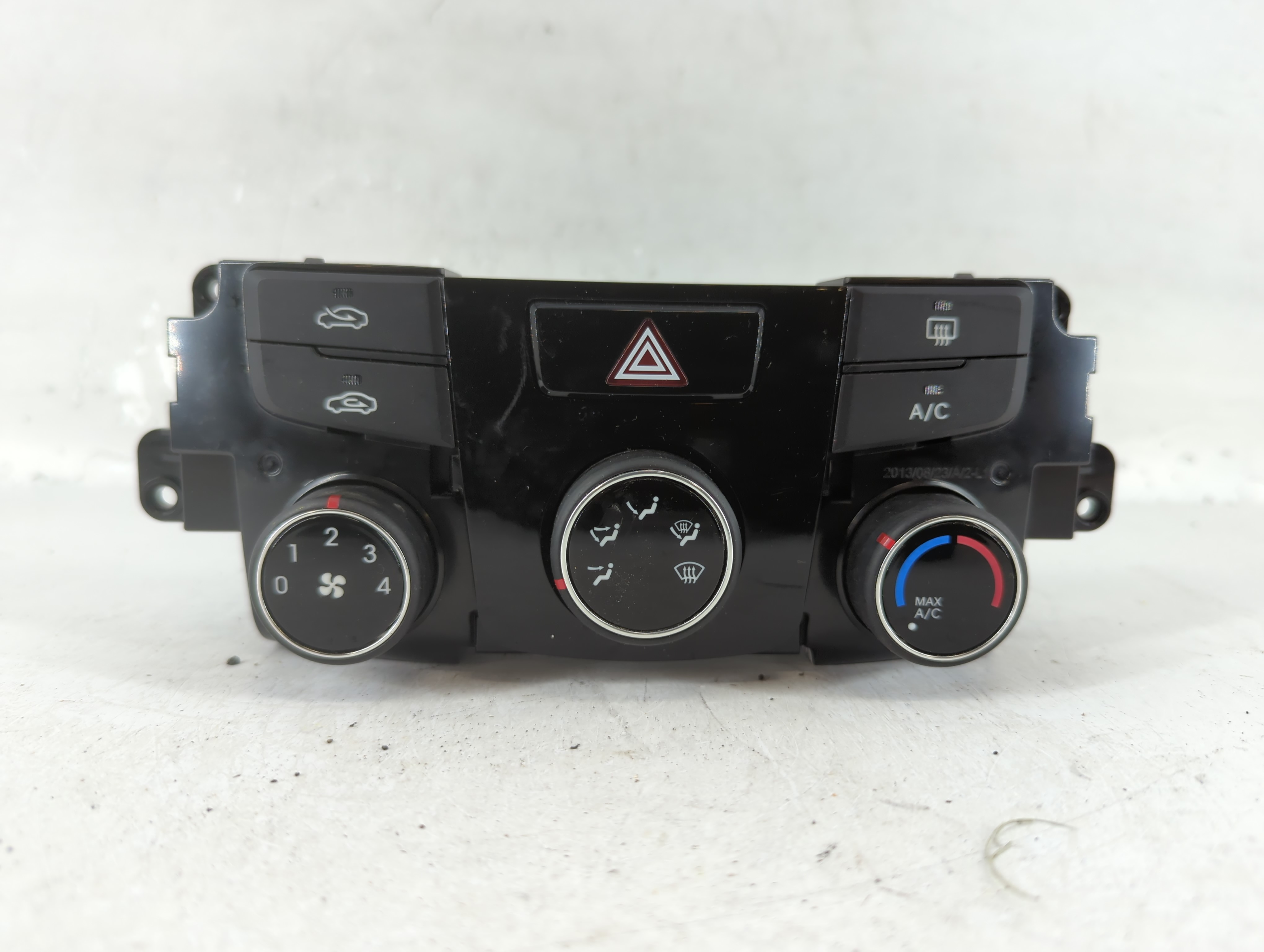 Picture of 2014-2014 Hyundai Sonata Ac Heater Climate Control 97250-3q030 765082