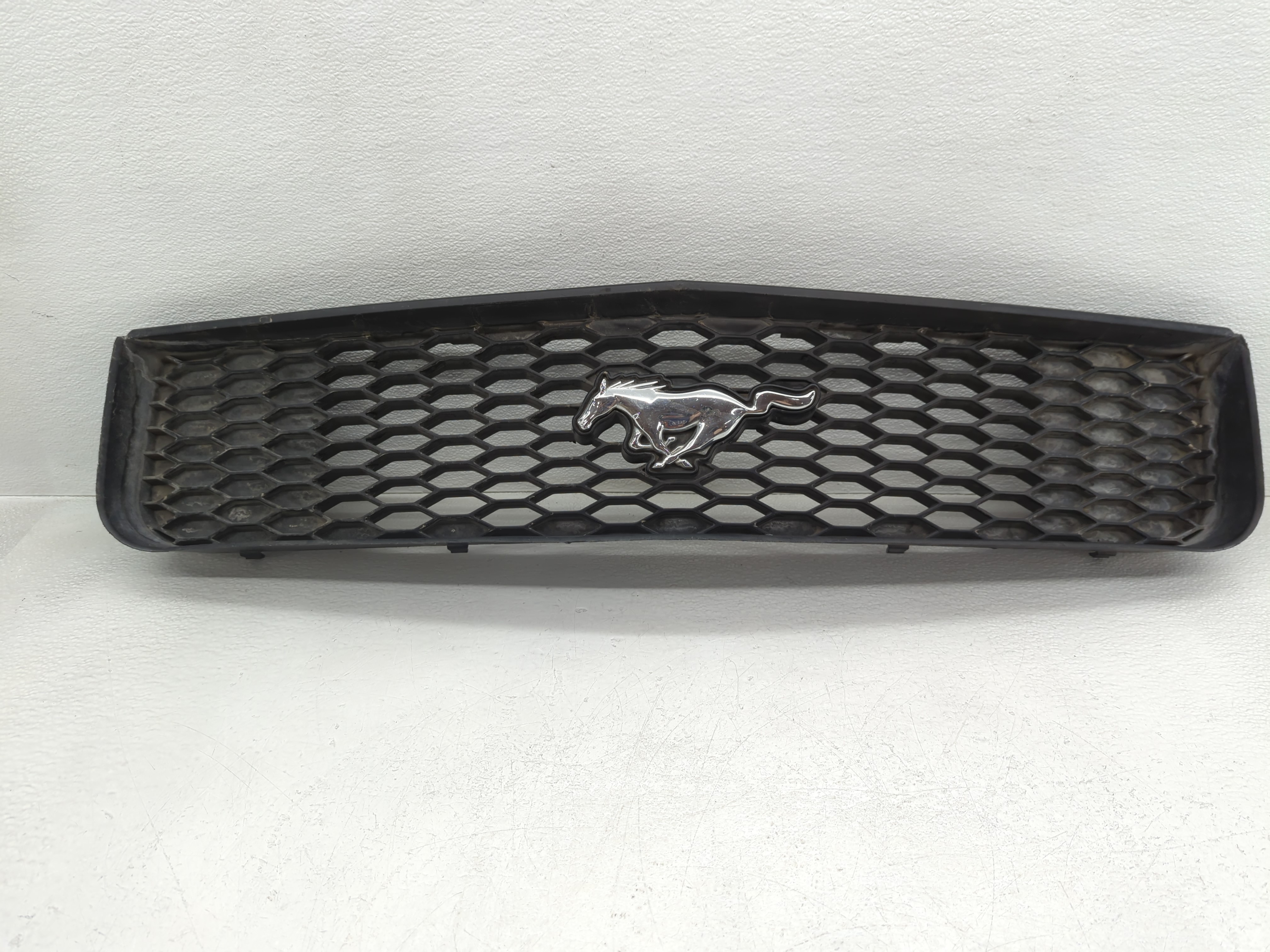 2005-2009 Ford Mustang Front Bumper Grille Cover 765157 - Oemusedautoparts1.com