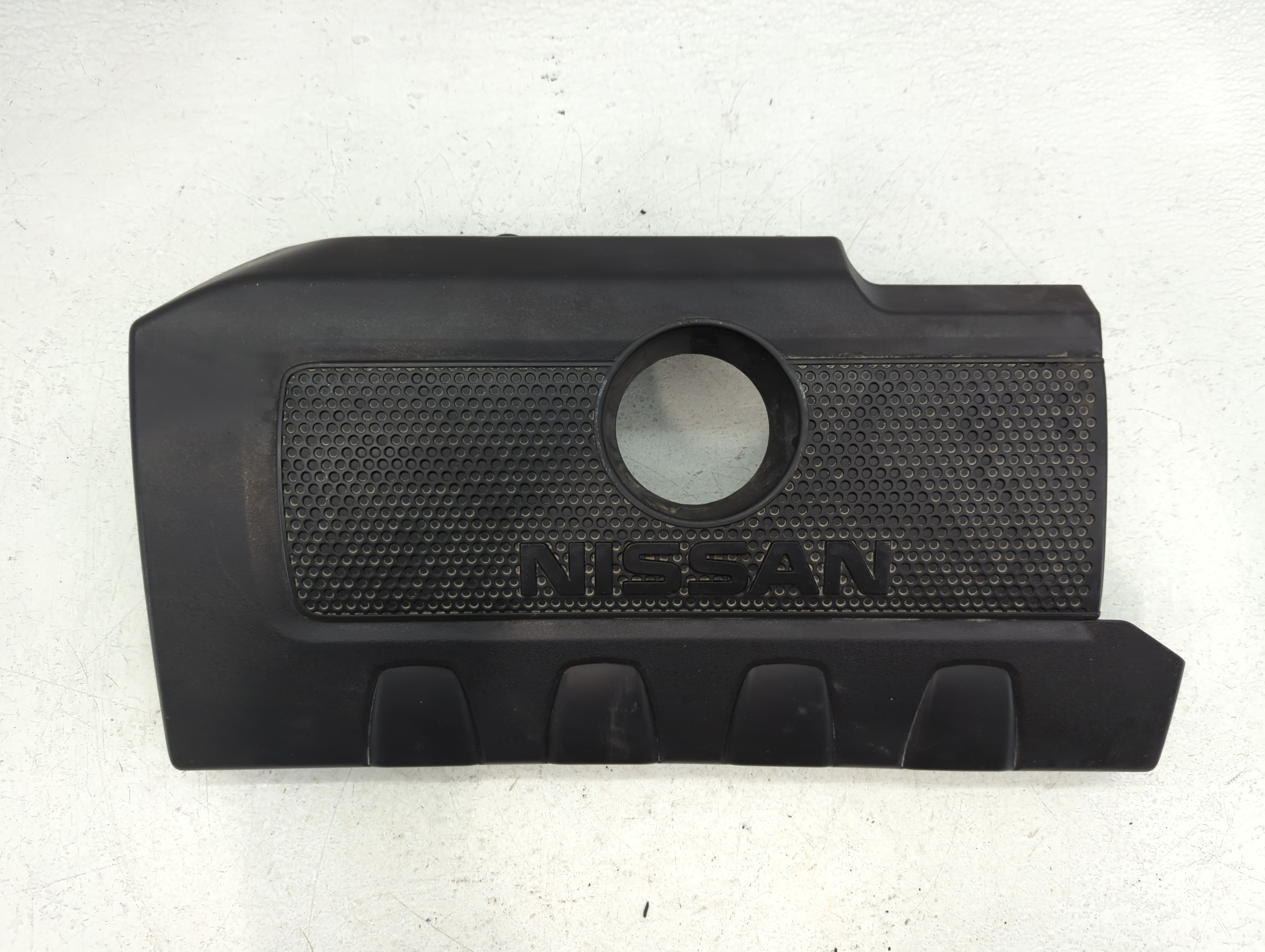 Picture of 2018 Nissan Sentra Engine Cover 765171
