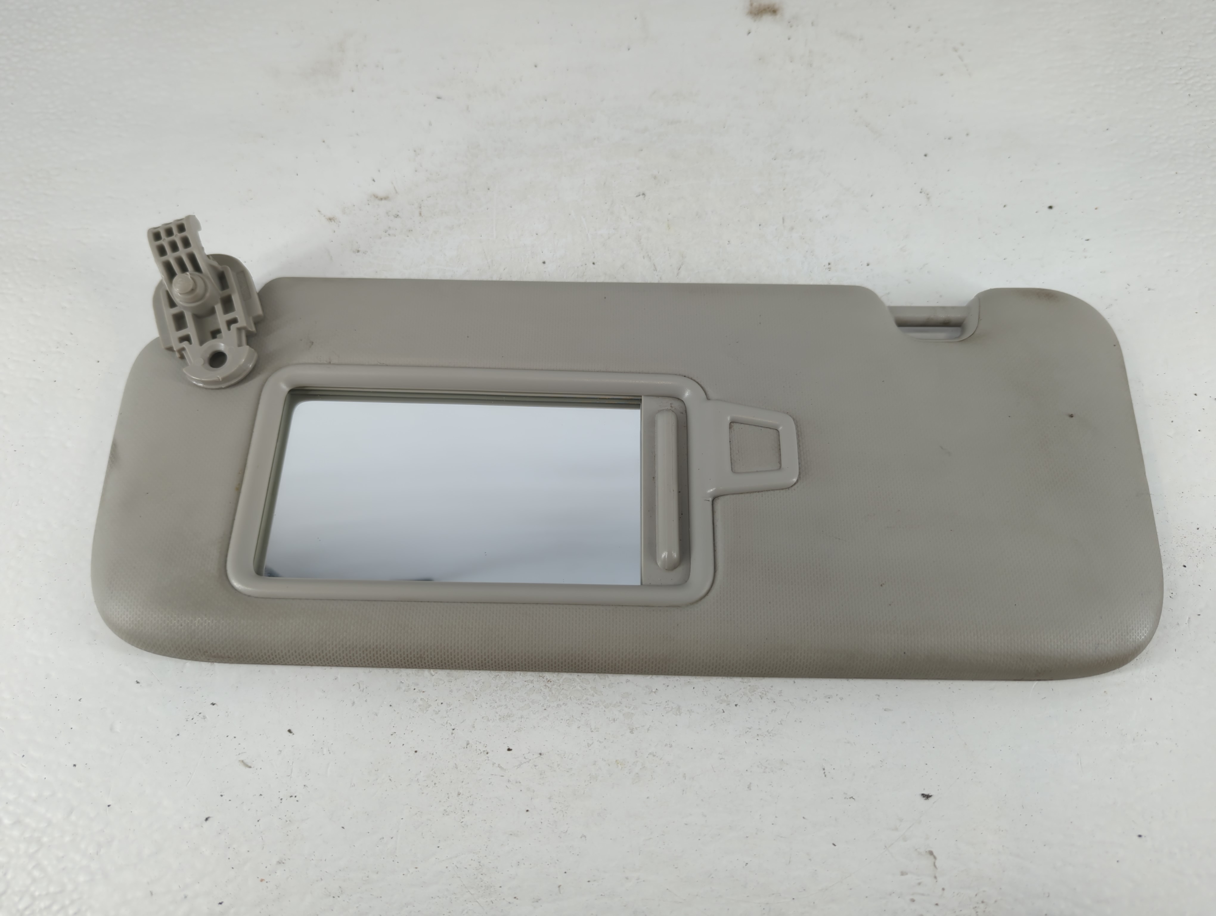 2019-2021 Kia Forte Driver Sun Visor Mirror Left Sunvisor Grey 765258 - Oemusedautoparts1.com