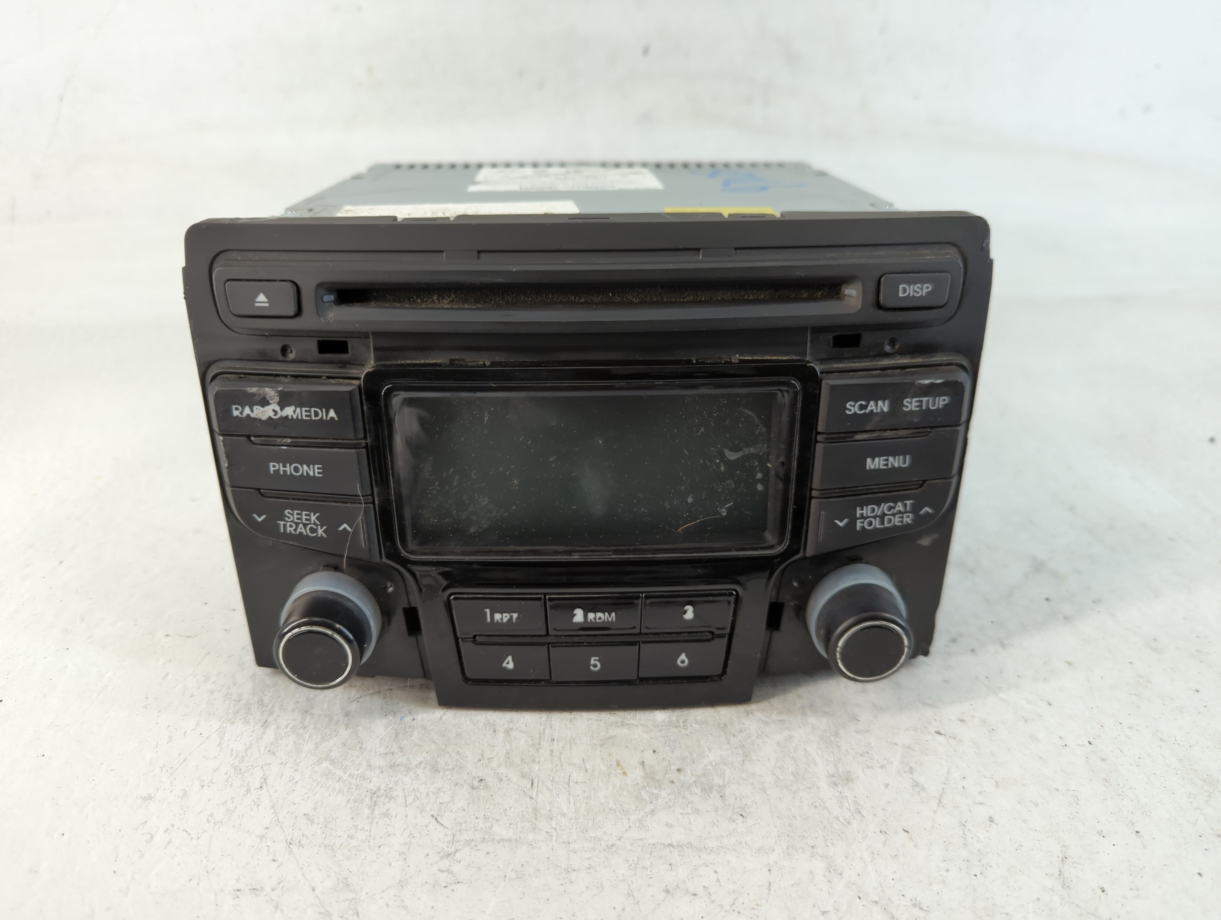 2013-2014 Hyundai Sonata Am Fm Cd Player Radio Receiver 765323 - Oemusedautoparts1.com