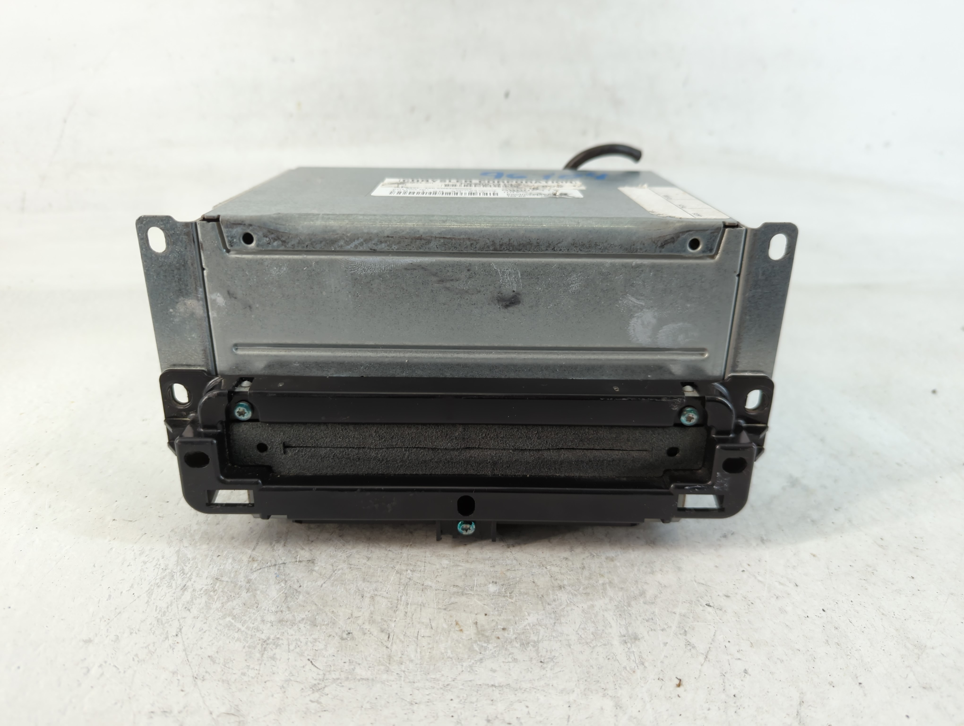 2012-2012 Dodge Charger Am Fm Cd Player Radio Receiver 765362 - Oemusedautoparts1.com