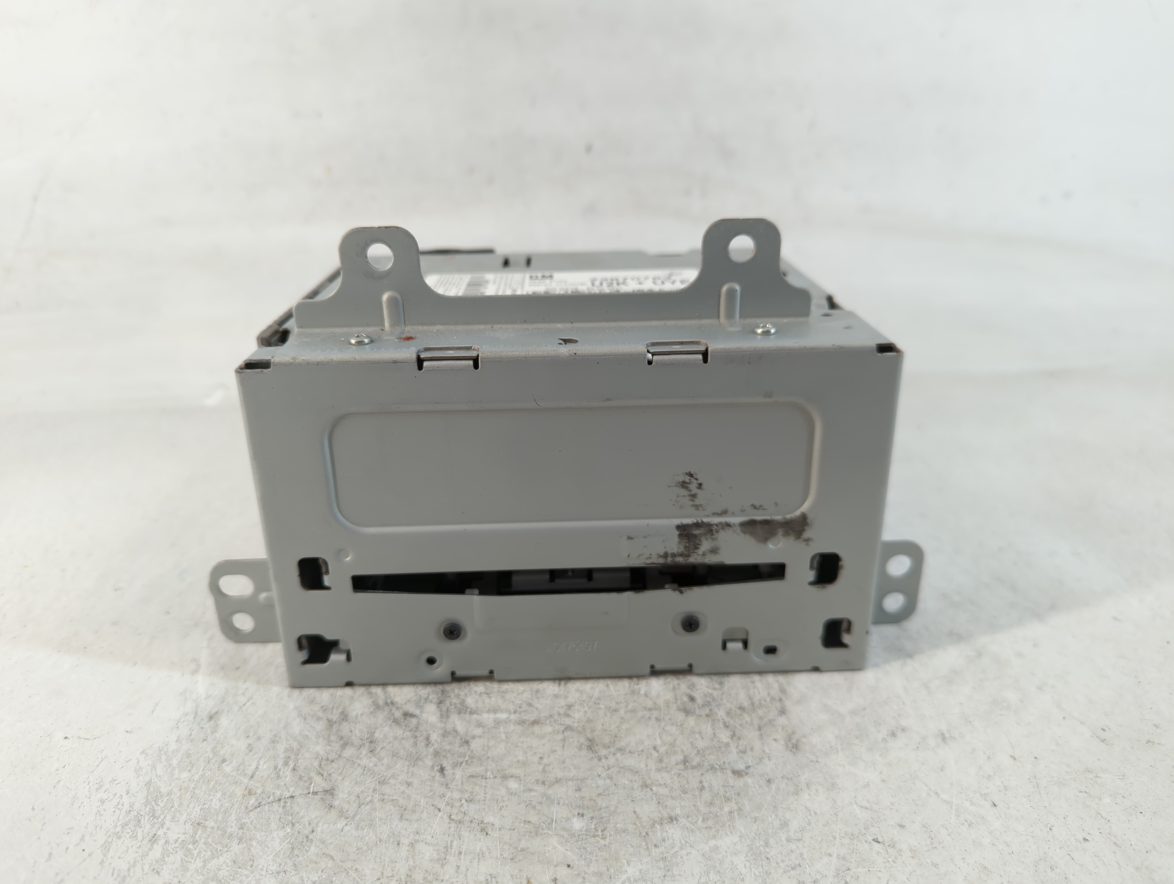 Picture of 2010-2012 Chevrolet Camaro Am Fm Cd Player Radio Receiver 765388