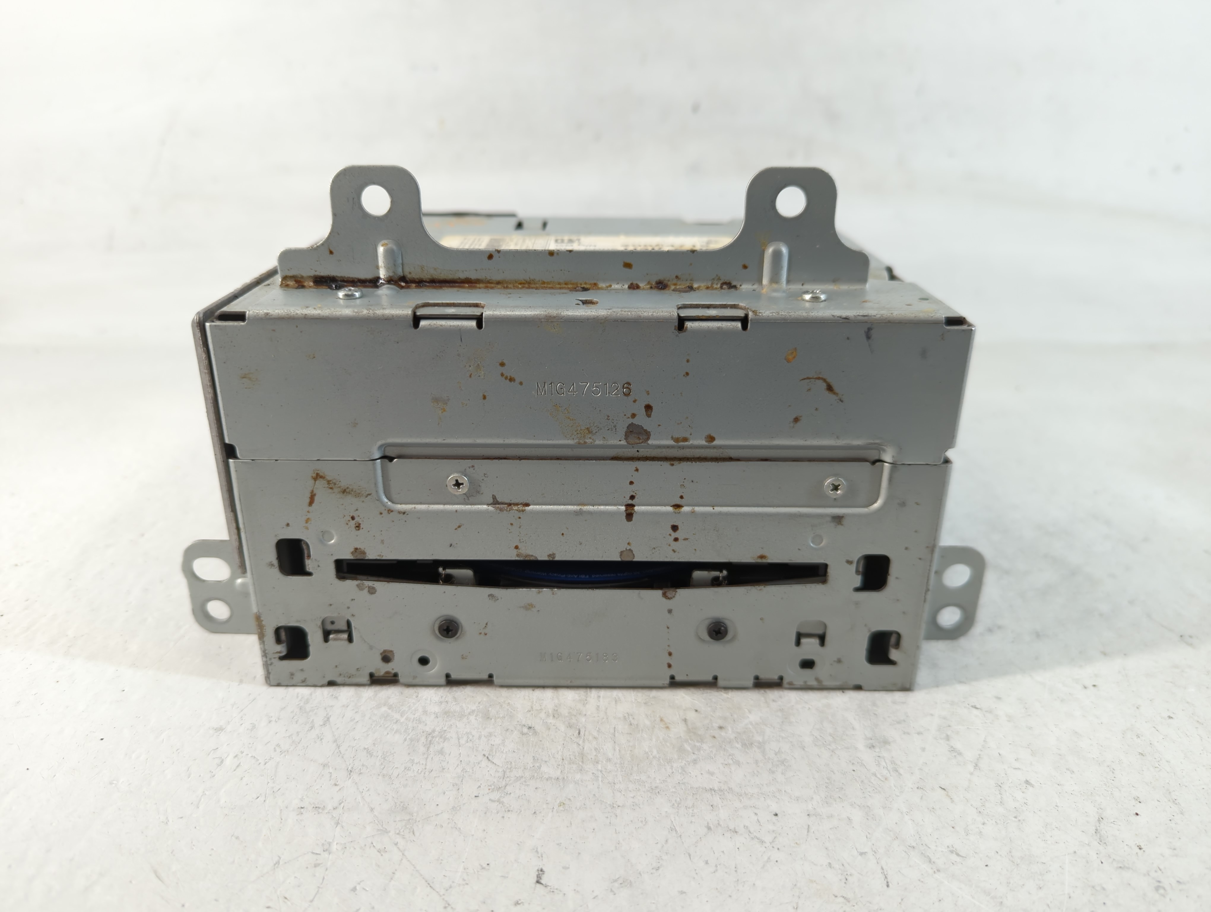 2010-2010 Chevrolet Equinox Am Fm Cd Player Radio Receiver 765467 - Oemusedautoparts1.com