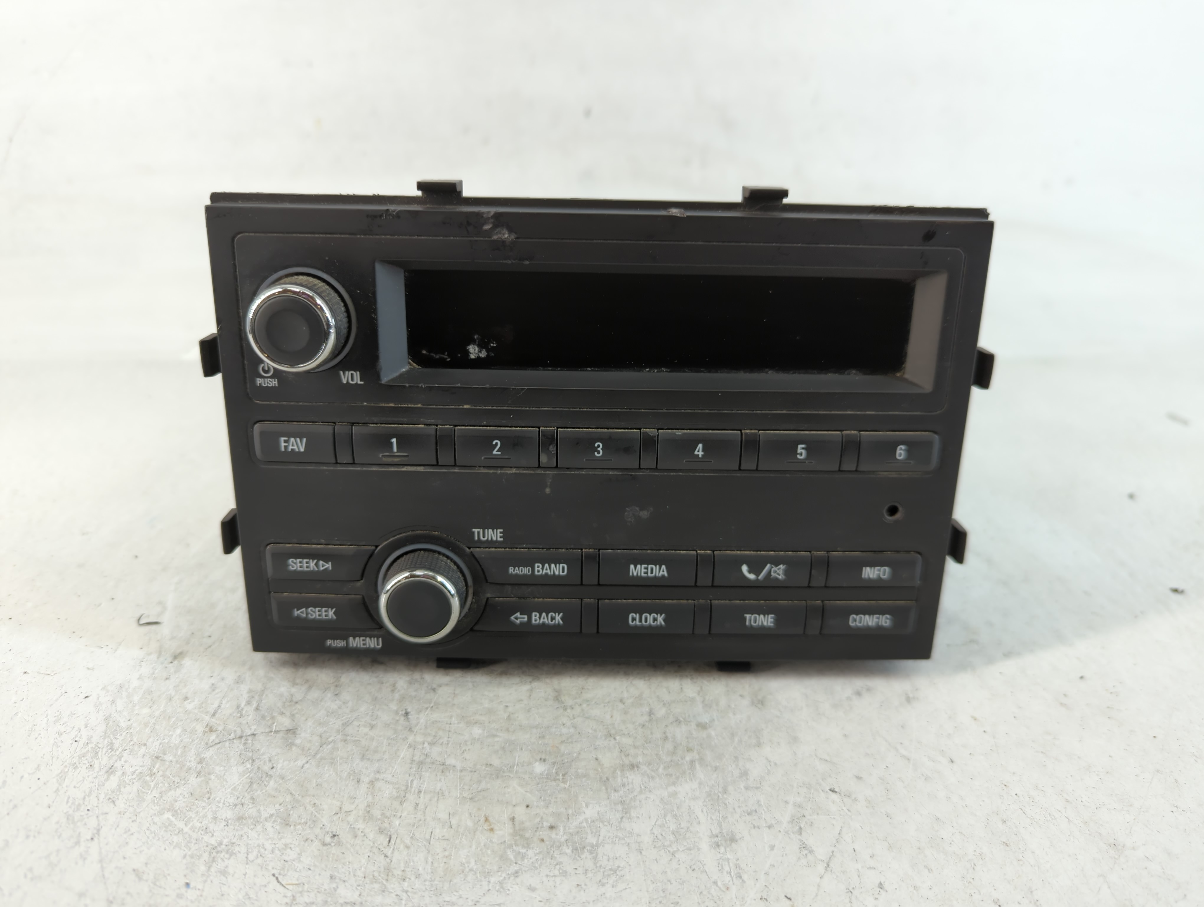 2015-2016 Chevrolet Sonic Am Fm Cd Player Radio Receiver 765496 - Oemusedautoparts1.com
