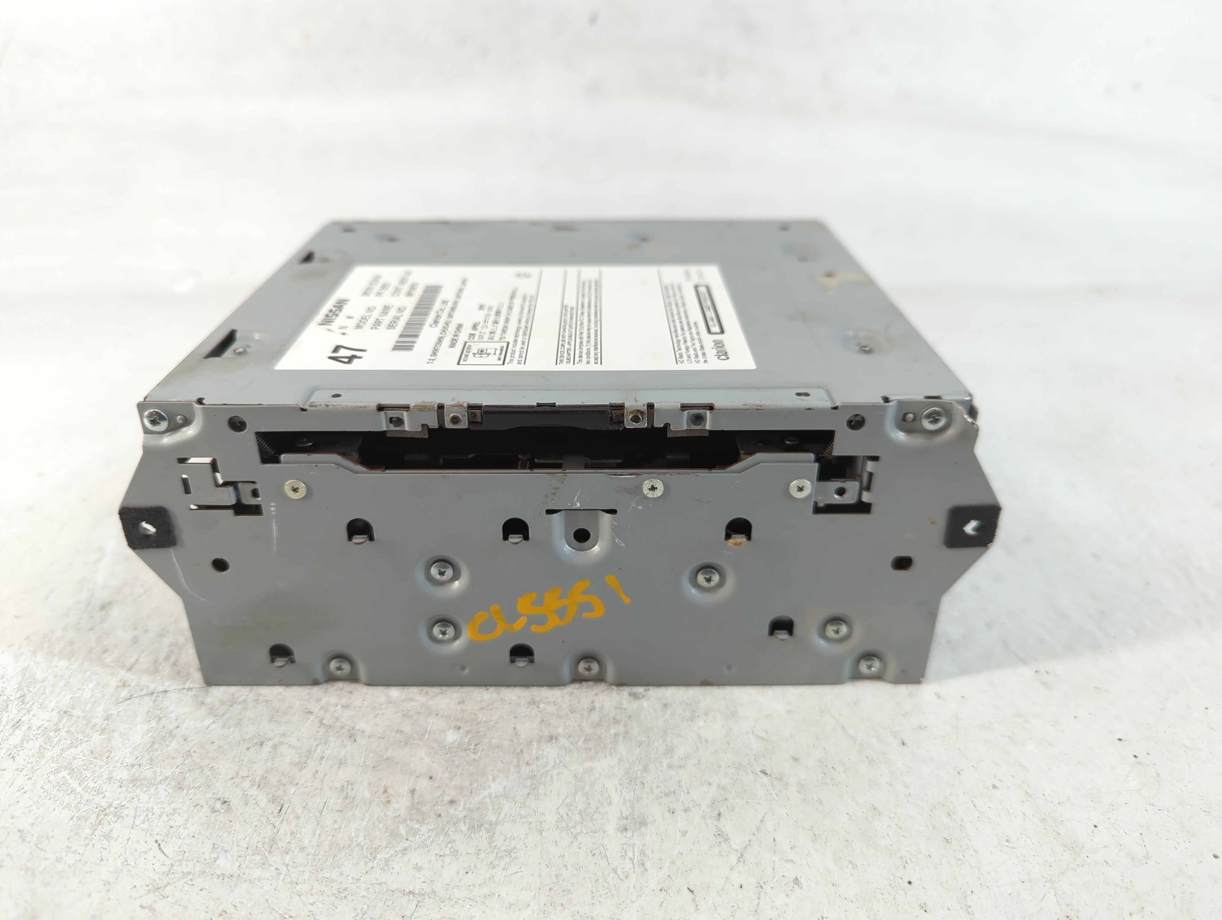 2017-2020 Infiniti Qx60 Am Fm Cd Player Radio Receiver 765512 - Oemusedautoparts1.com