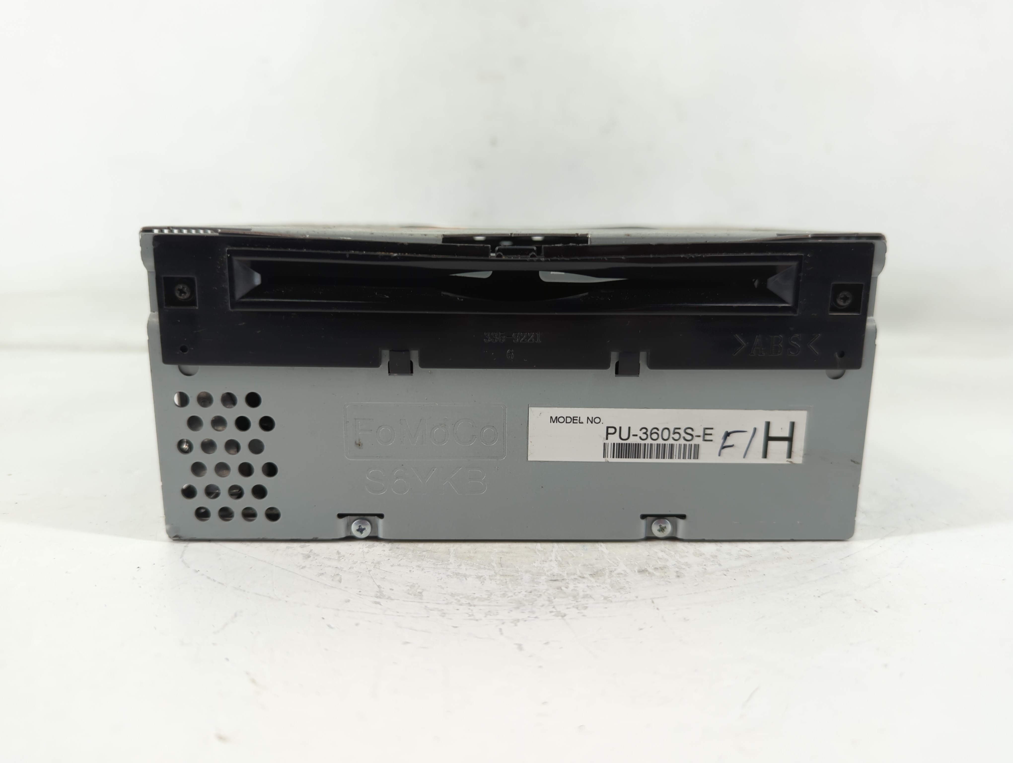 2017-2017 Ford Mustang Am Fm Cd Player Radio Receiver 765656 - Oemusedautoparts1.com