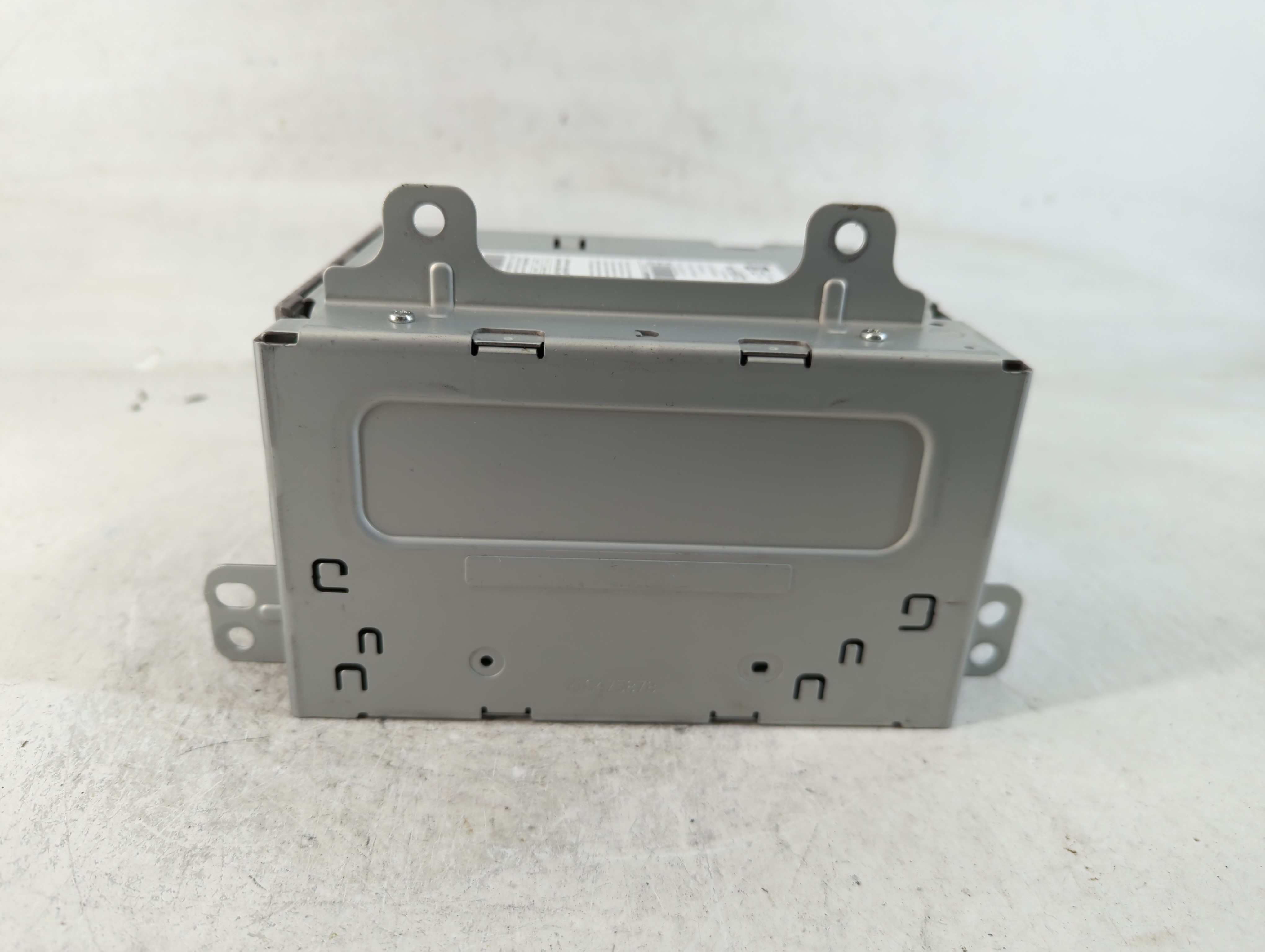 2016-2016 Chevrolet Equinox Am Fm Cd Player Radio Receiver 765673 - Oemusedautoparts1.com