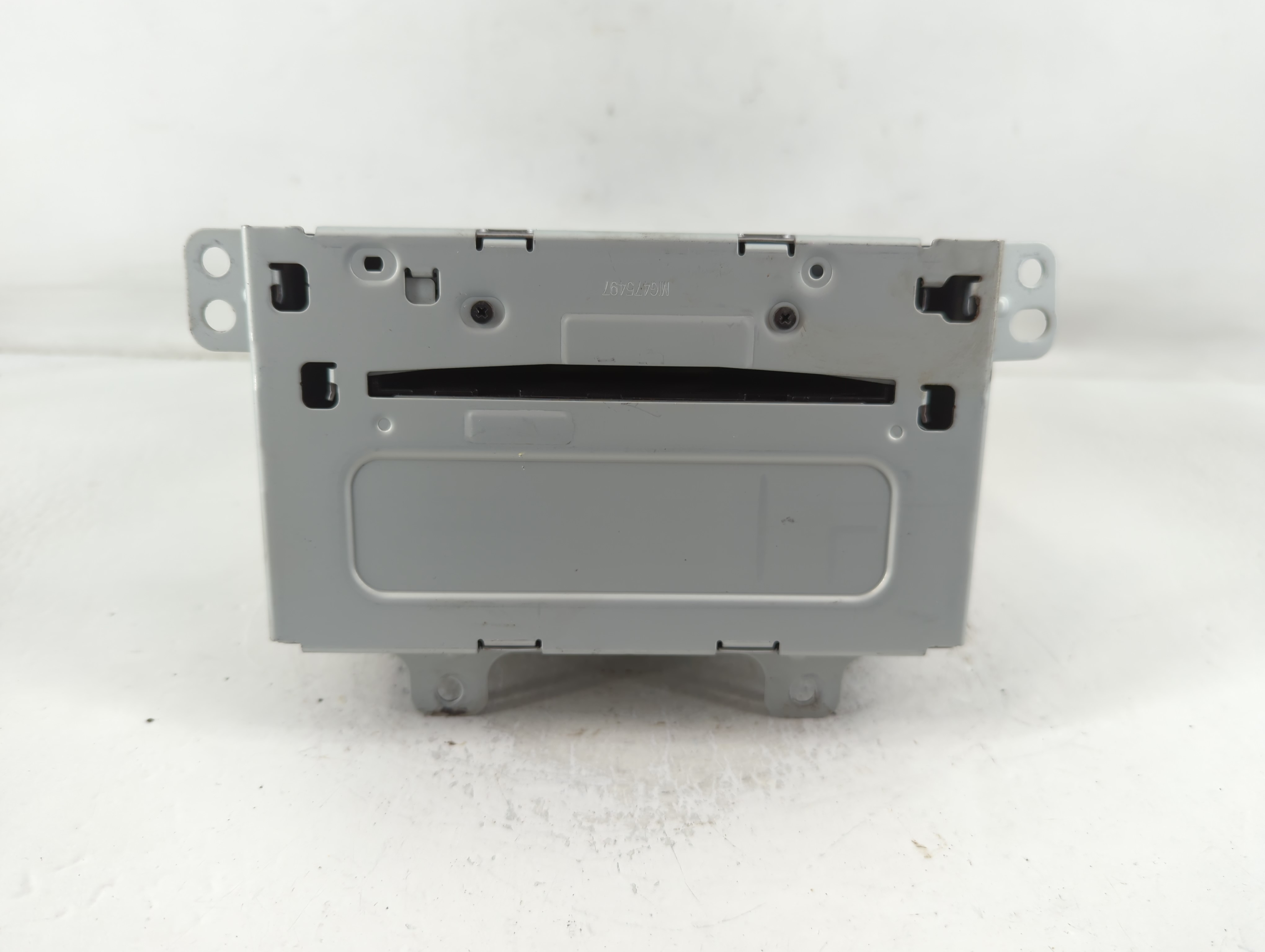 2011-2012 Chevrolet Cruze Am Fm Cd Player Radio Receiver 765792 - Oemusedautoparts1.com