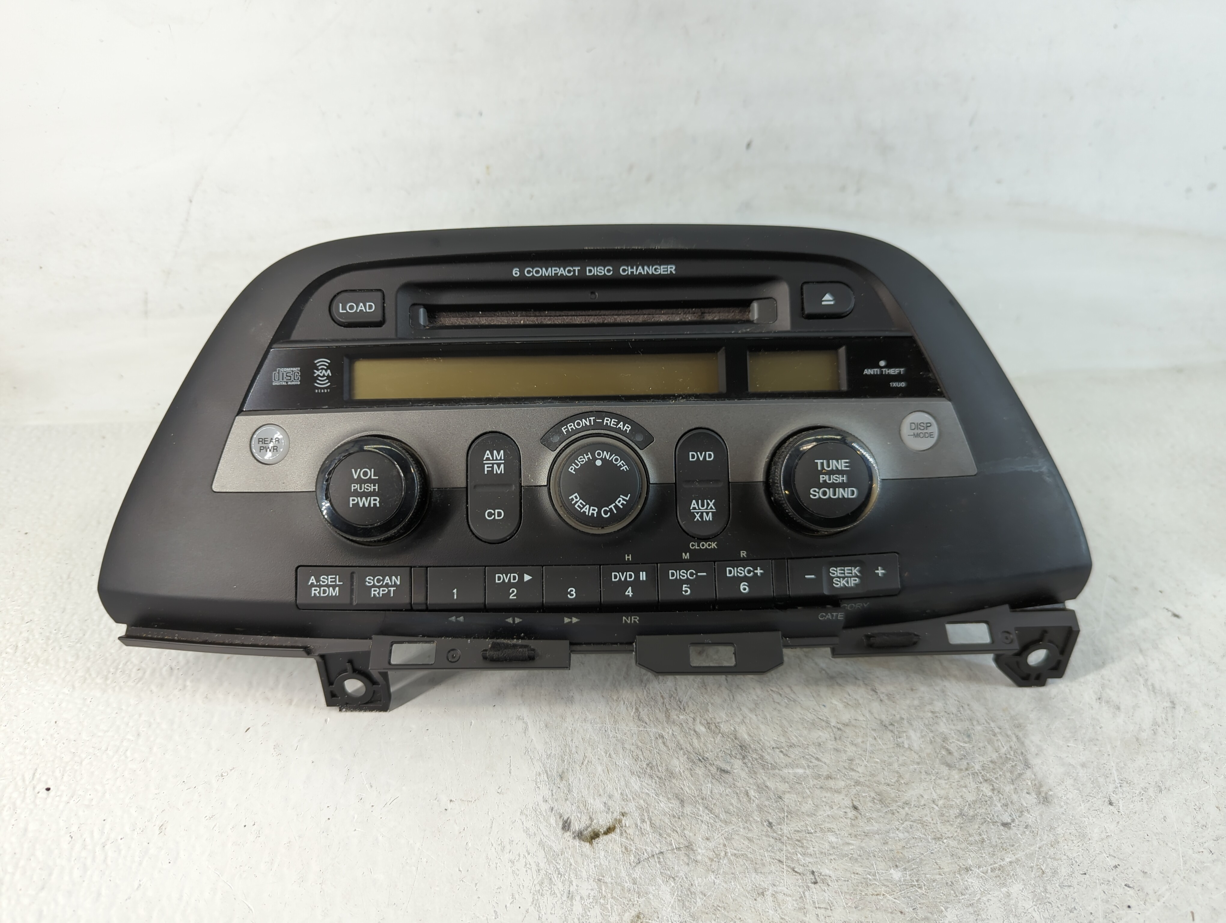 Picture of 2005-2010 Honda Odyssey Am Fm Cd Player Radio Receiver 765860