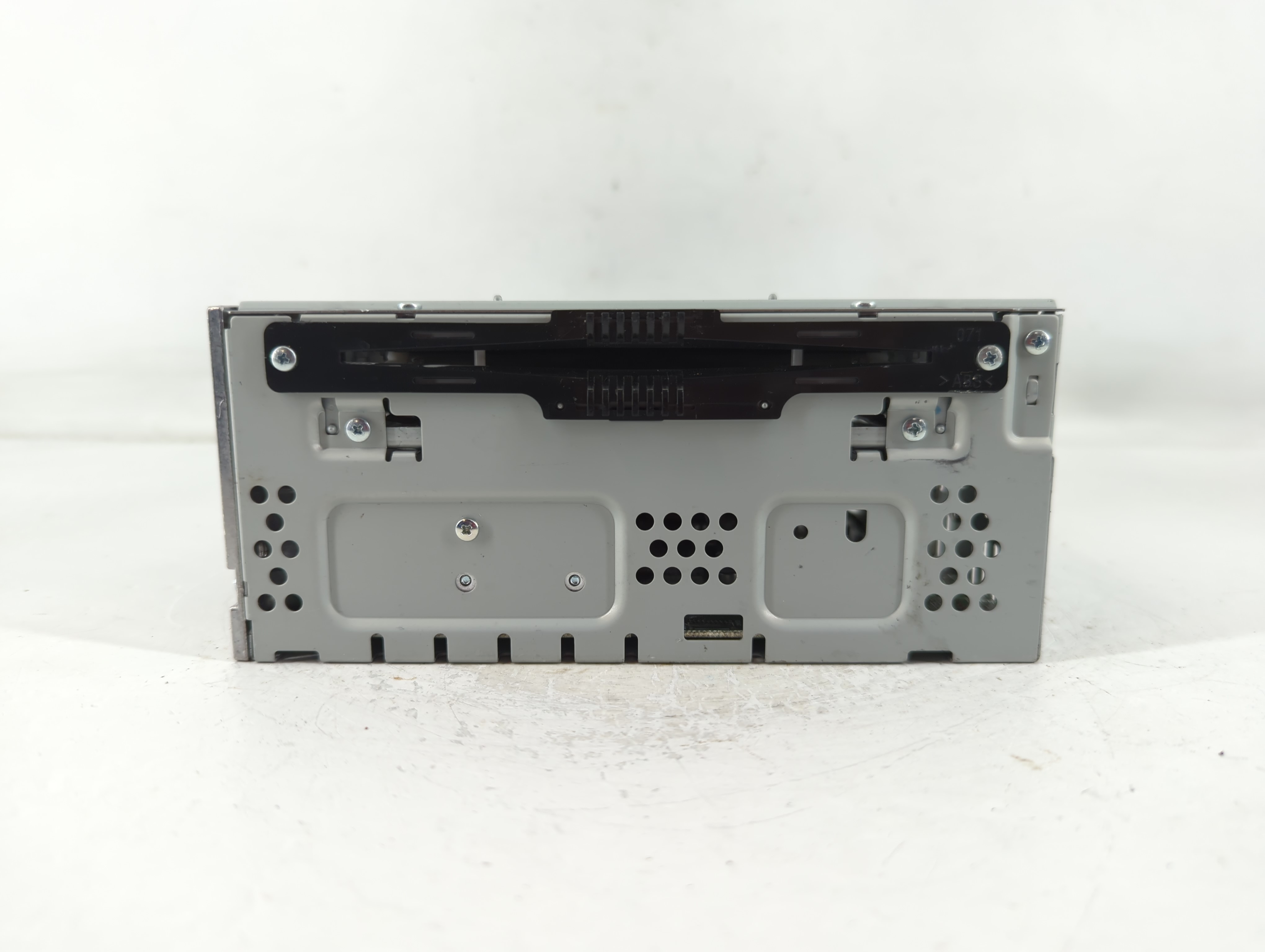 2017 Ford Fusion Am Fm Cd Player Radio Receiver 765878 - Oemusedautoparts1.com