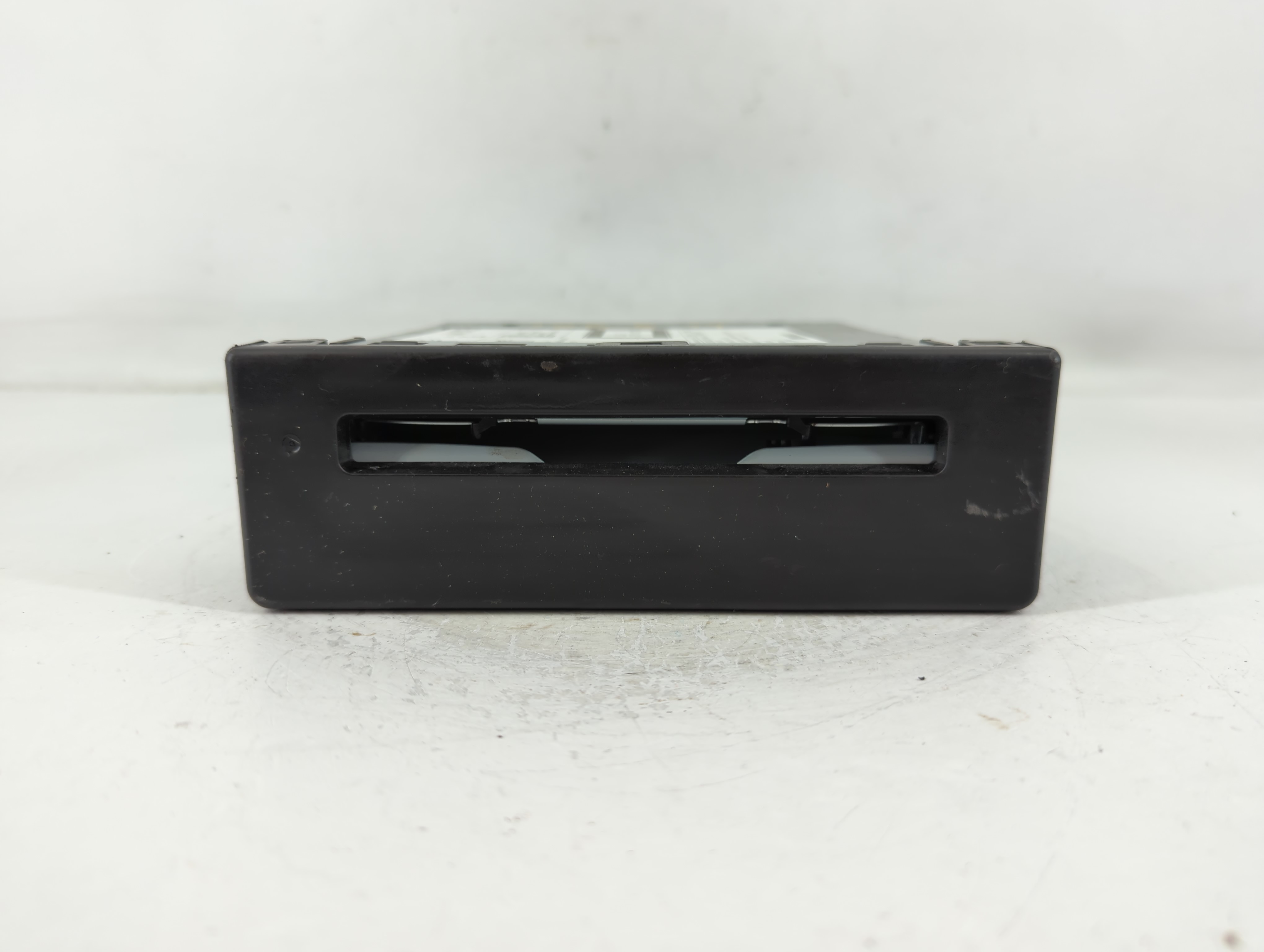 2015-2019 Chevrolet Silverado 1500 Am Fm Cd Player Radio Receiver 765907 - Oemusedautoparts1.com
