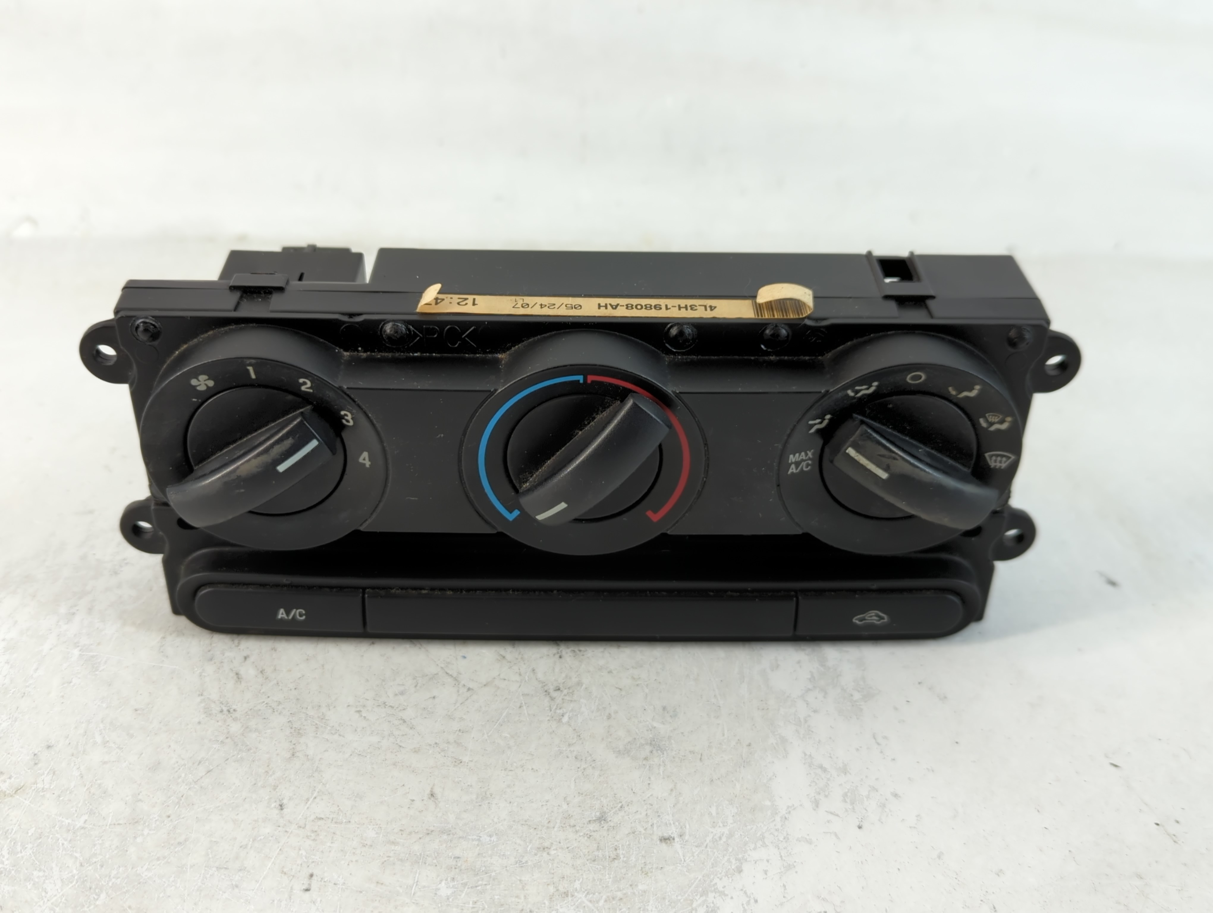 2004-2008 Ford F-150 Ac Heater Climate Control 4l3h-19808-ah 765978 - Oemusedautoparts1.com