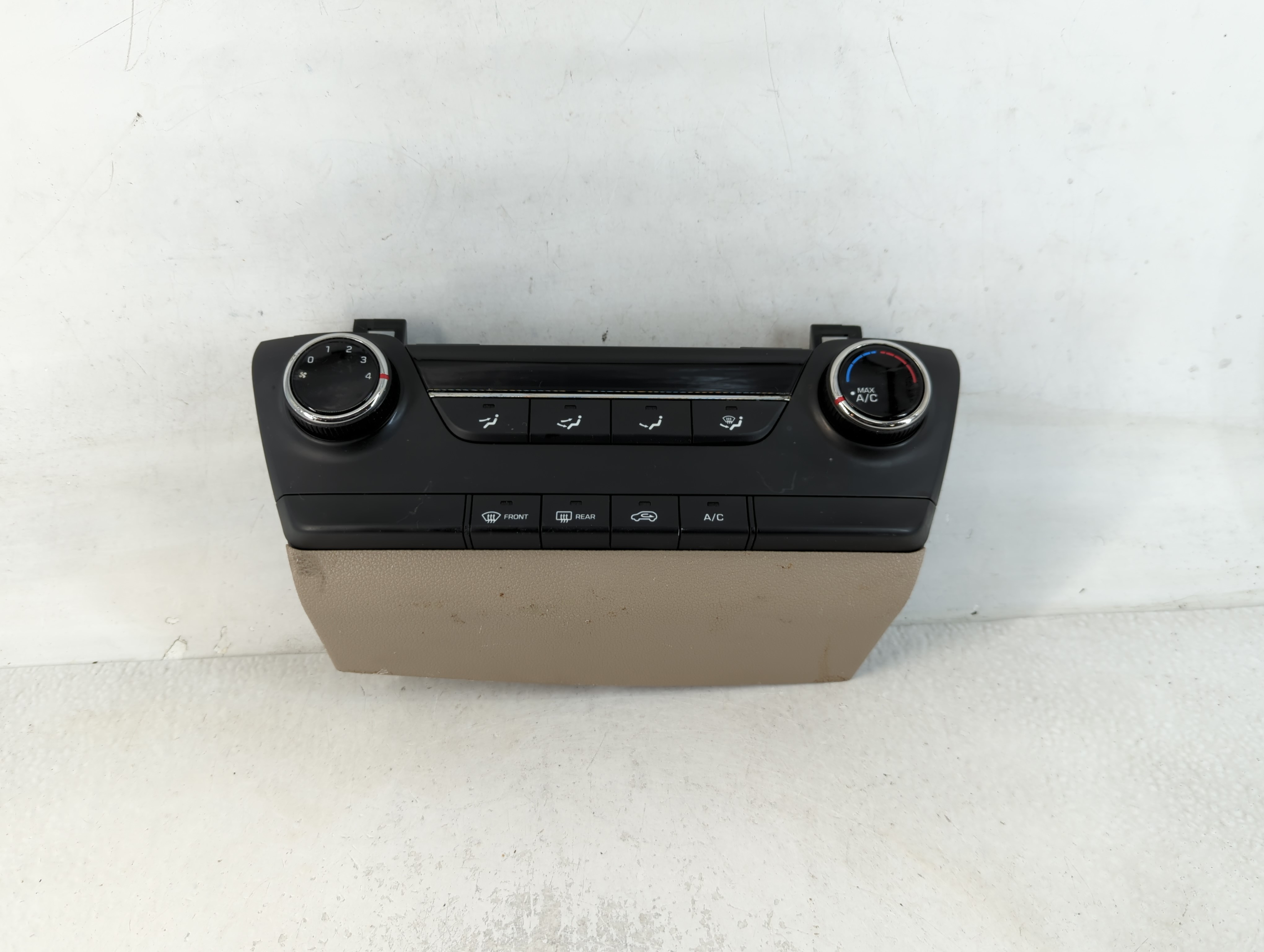 Picture of 2016-2018 Hyundai Tucson Ac Heater Climate Control 97250-d3110-yak 766085