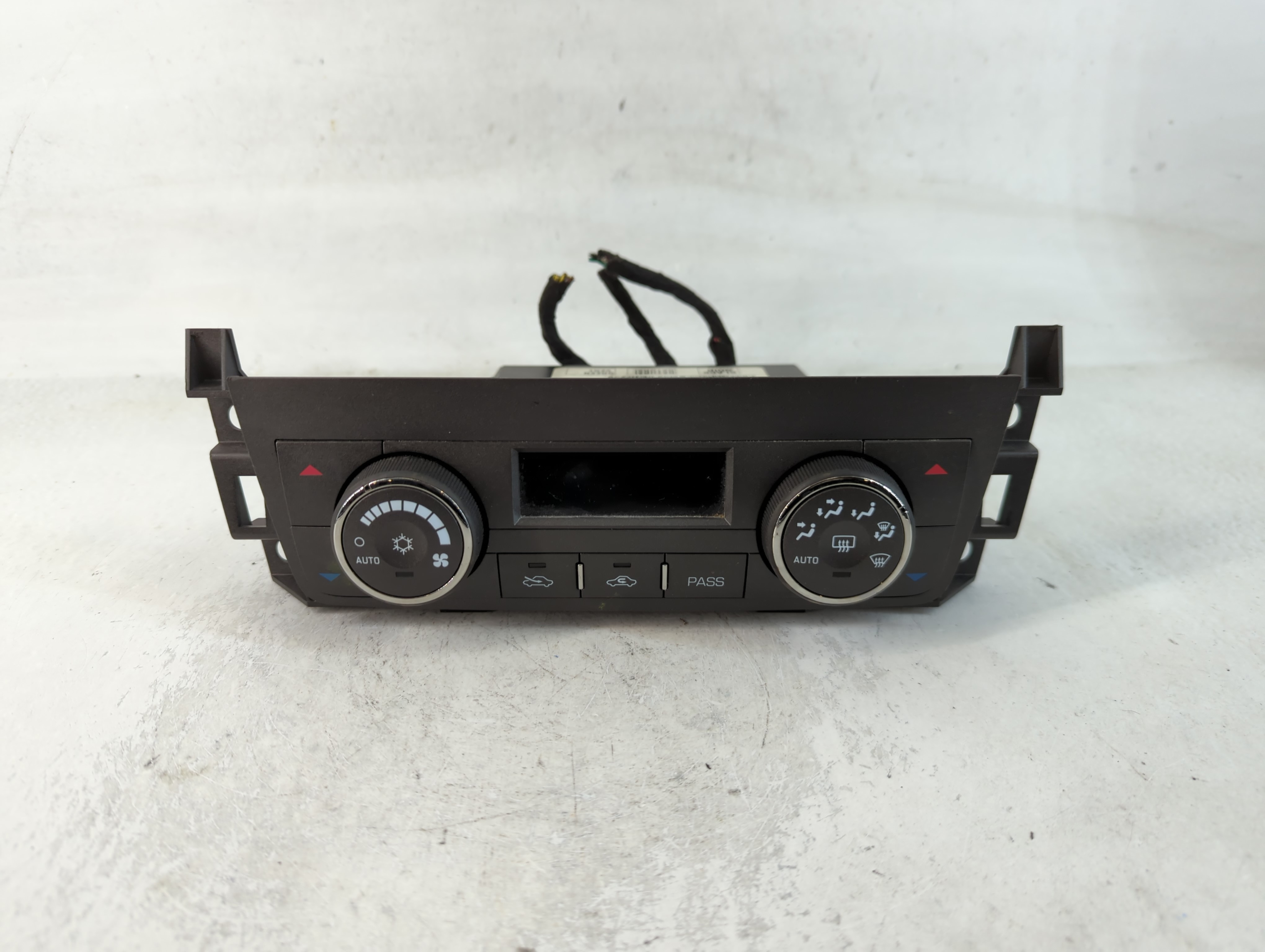 2007-2011 Cadillac Dts Ac Heater Climate Control 15228682|mx23700-2041 766162 - Oemusedautoparts1.com