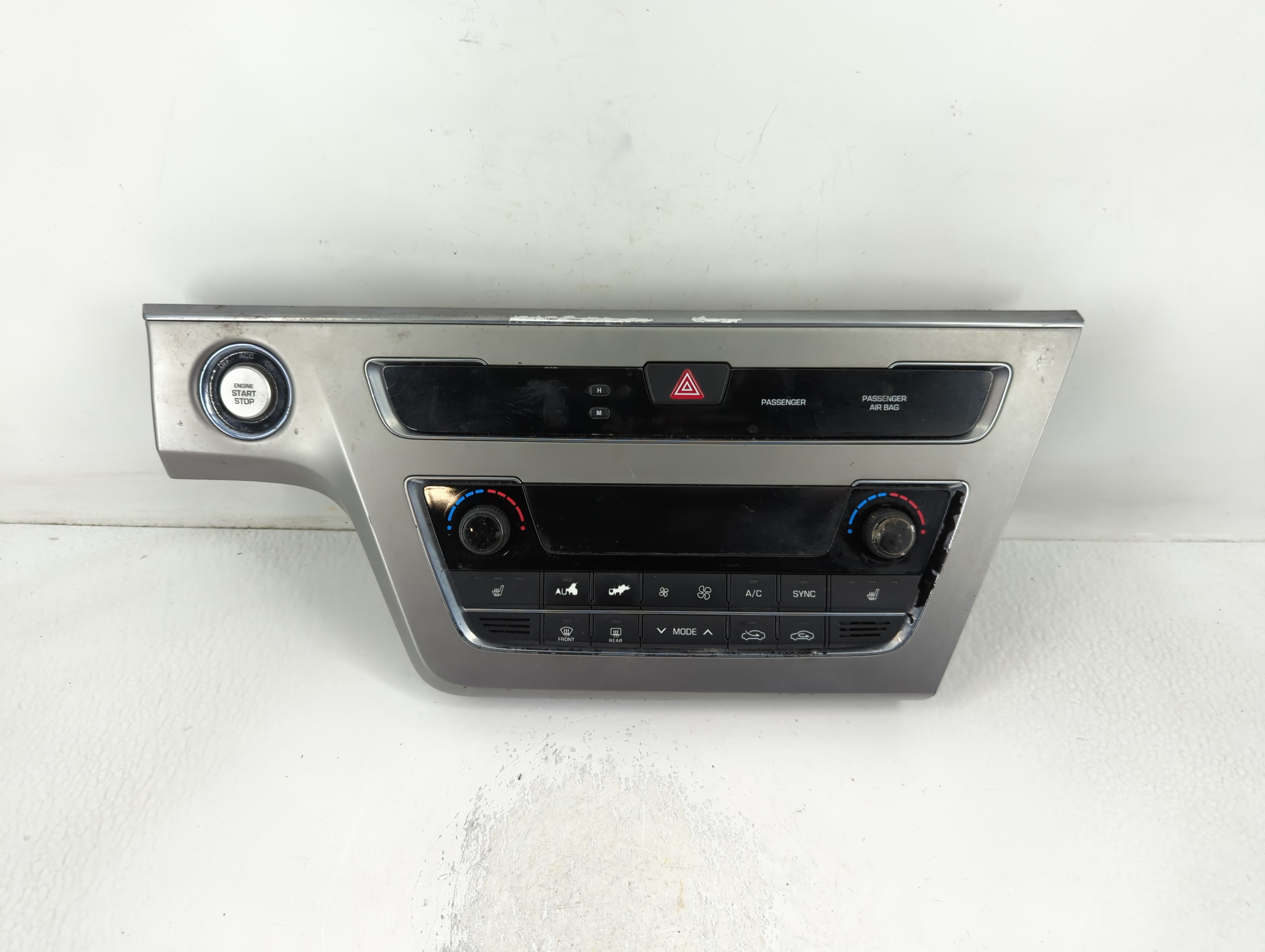 Picture of 2015-2017 Hyundai Sonata Ac Heater Climate Control Temperature Oem 766269