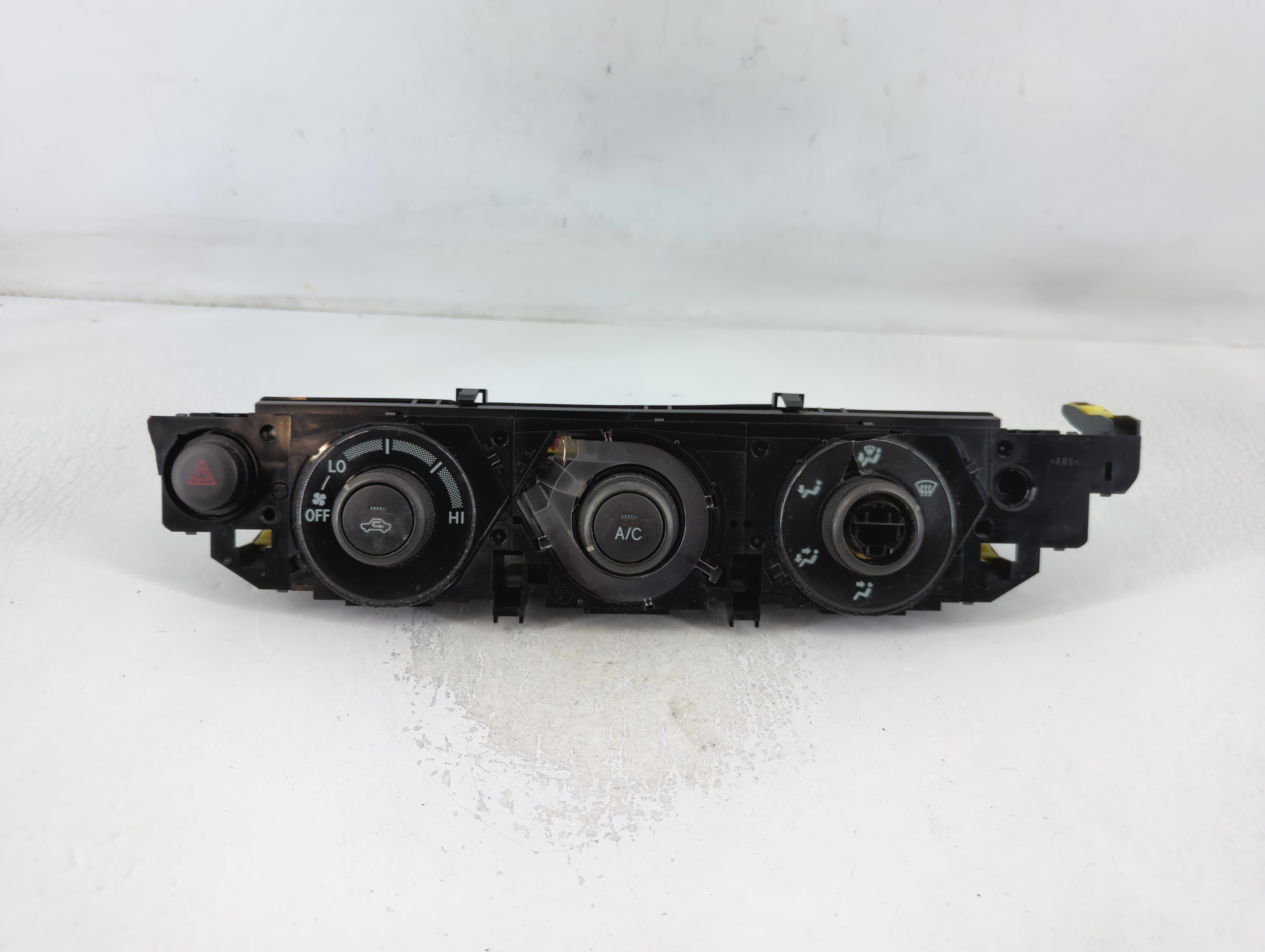 2002-2006 Toyota Camry Ac Heater Climate Control 55902-06040-e1 766368 - Oemusedautoparts1.com