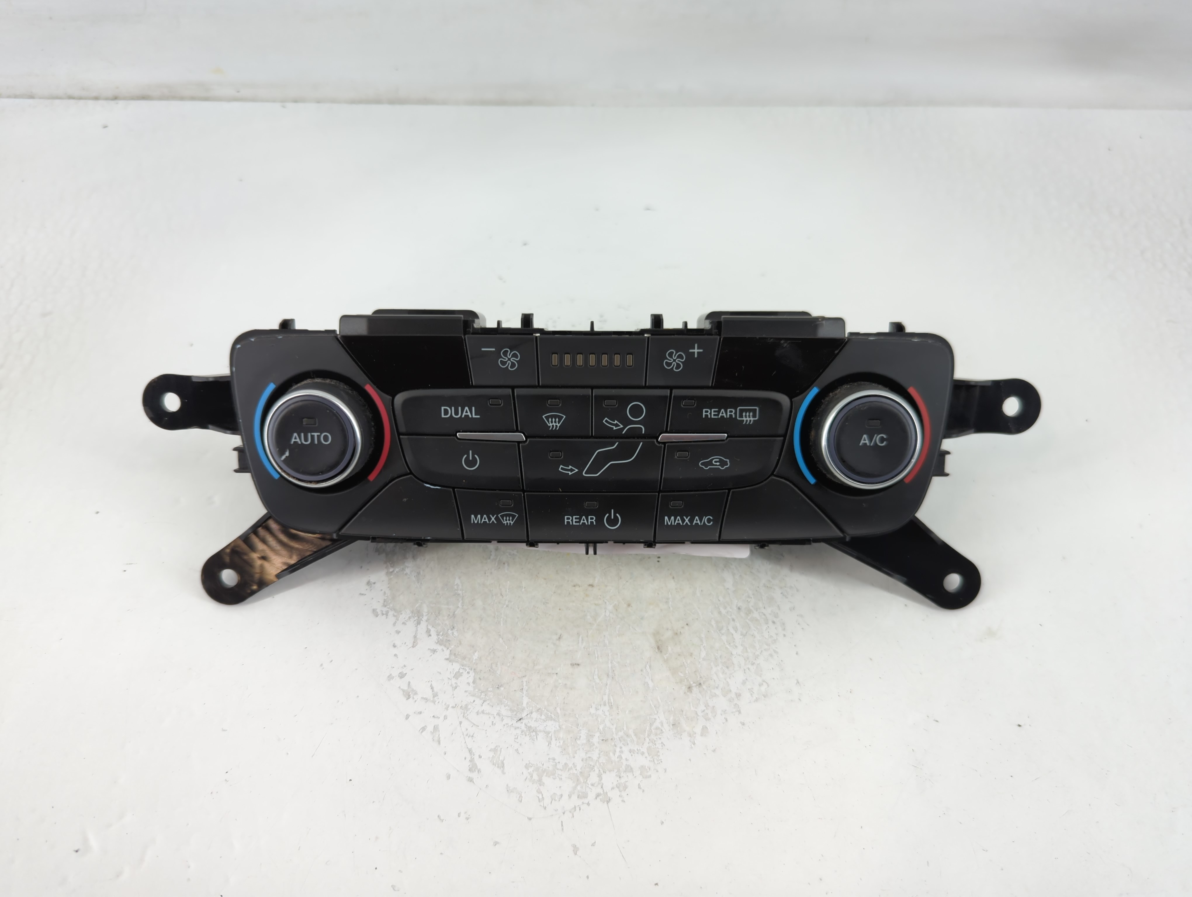 2019-2021 Ford Transit Connect Ac Heater Climate Control Kt1t-18c612-gac 766390 - Oemusedautoparts1.com