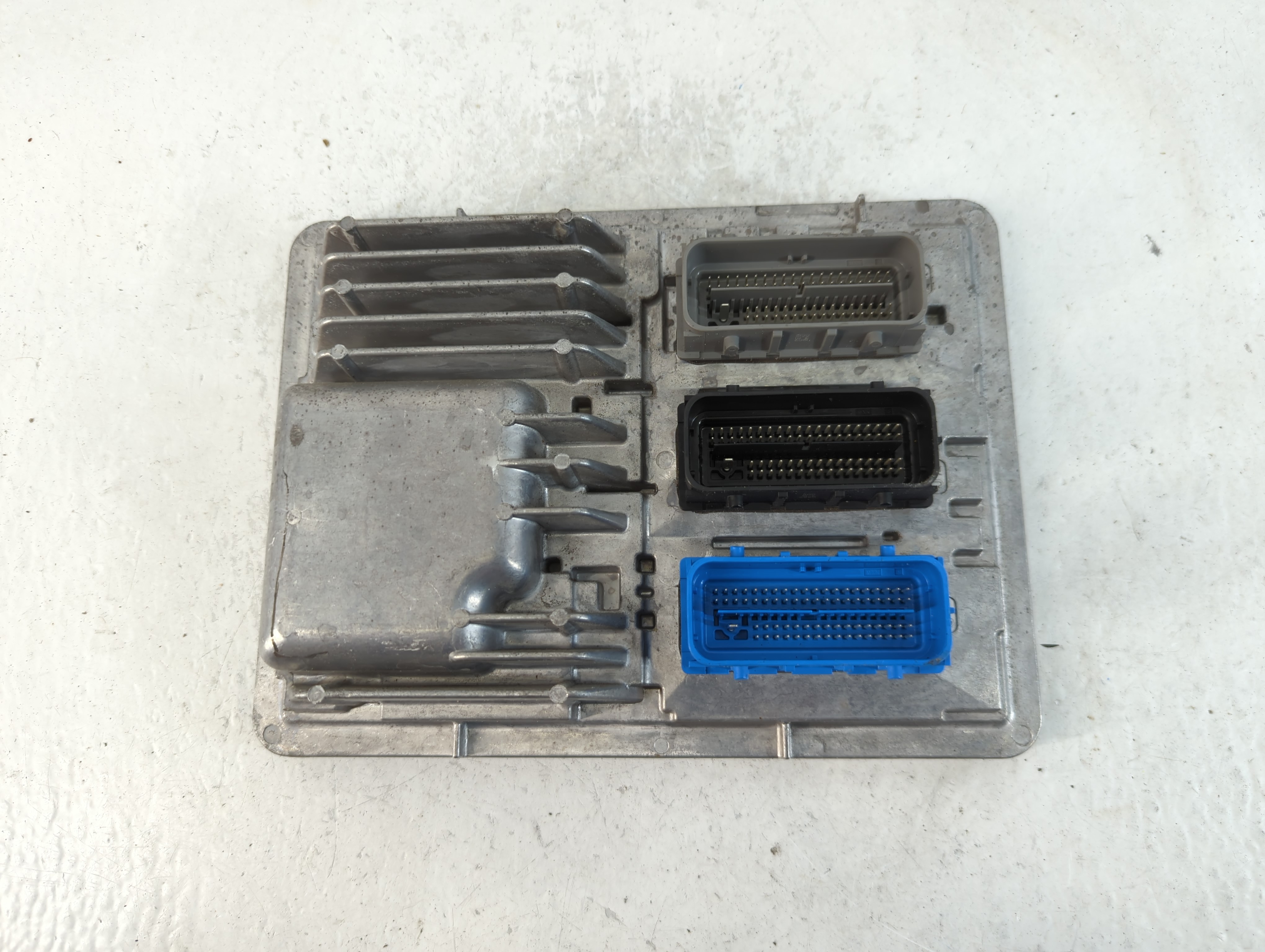 Picture of 2018-2020 Gmc Terrain Engine Control Computer Ecu Pcm Ecm Pcu Oem 766571