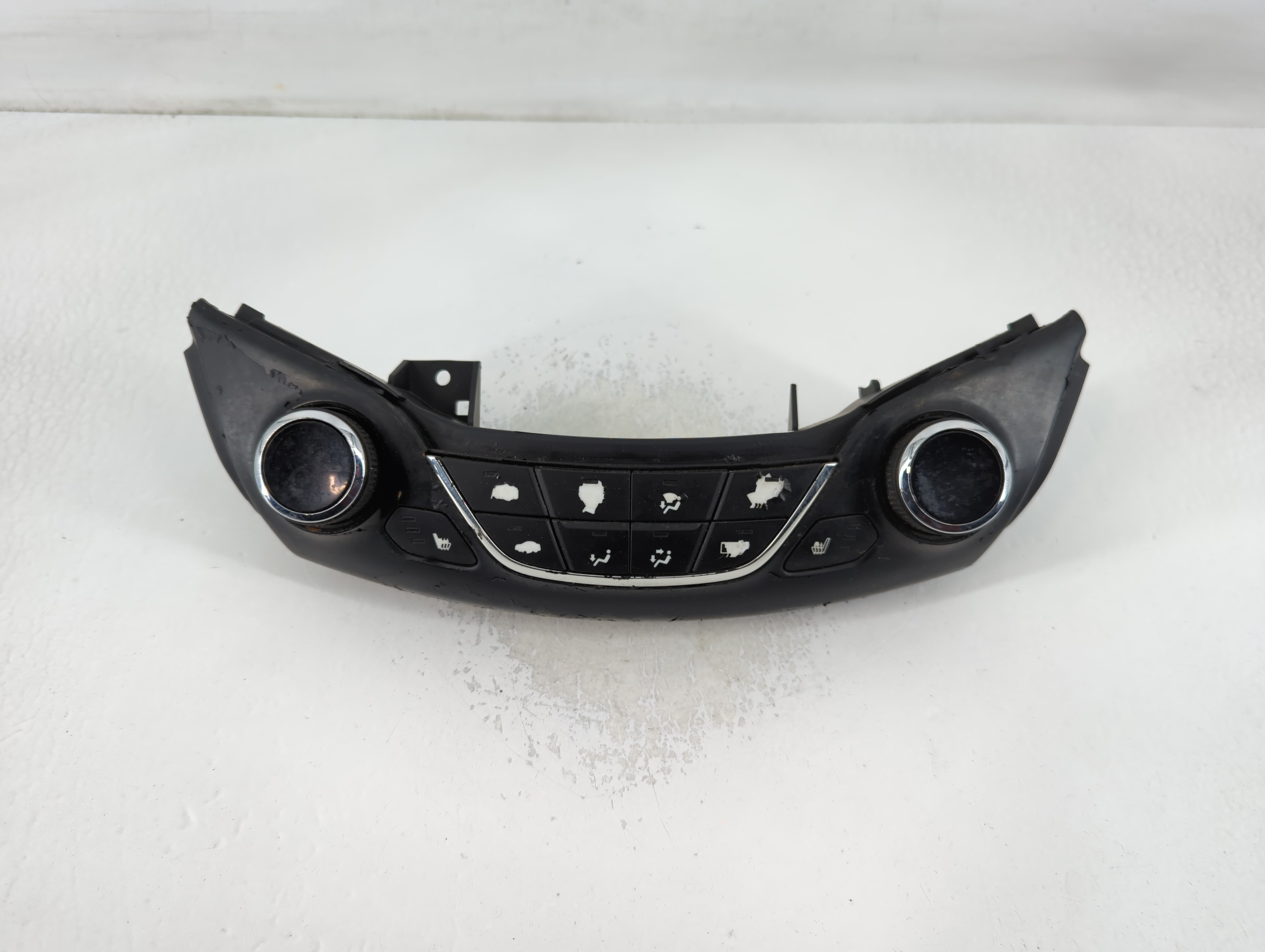 2019-2019 Chevrolet Cruze Ac Heater Climate Control 42543599 766688 - Oemusedautoparts1.com