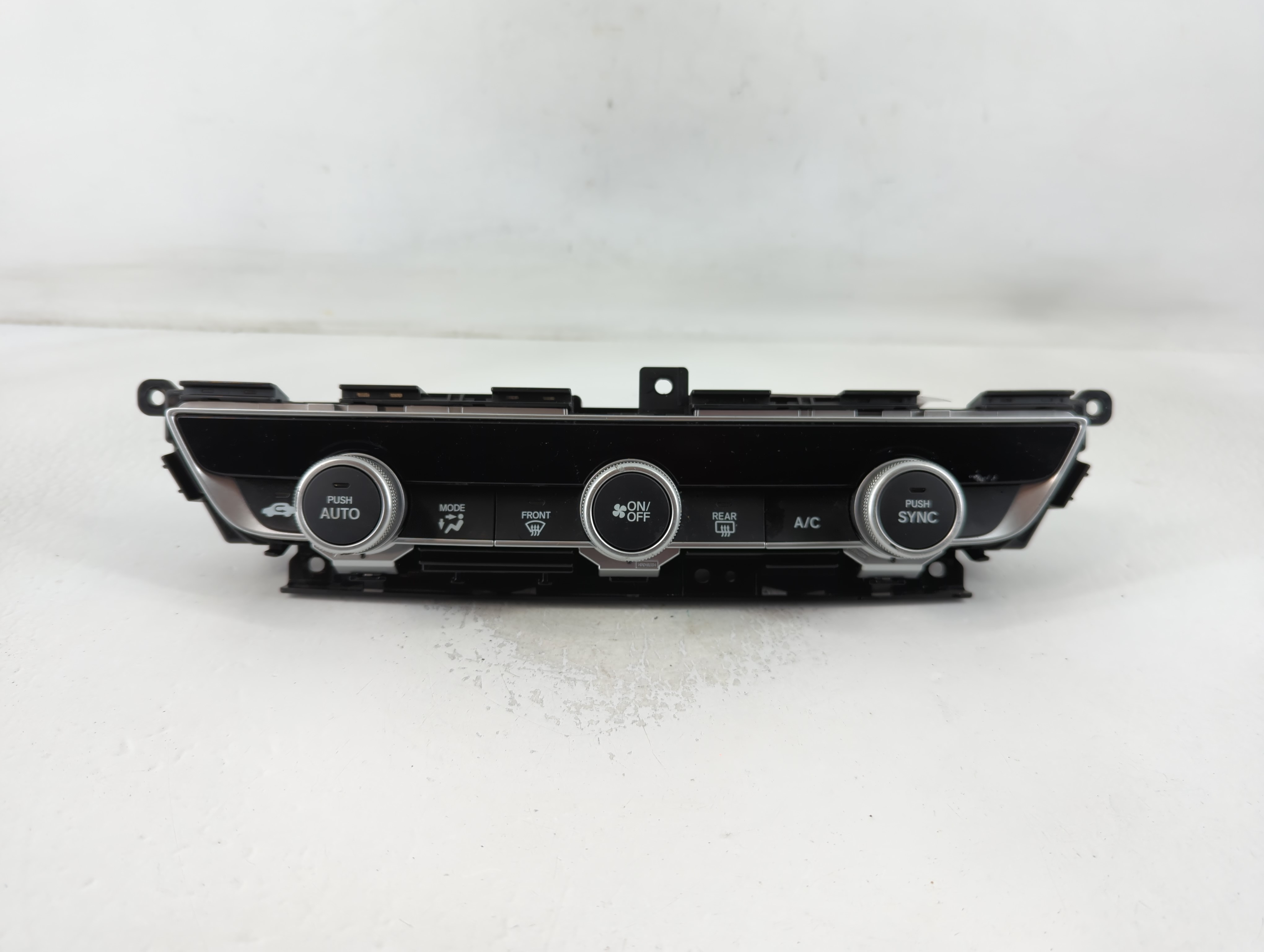 2018-2020 Honda Accord Ac Heater Climate Control Temperature Oem 766690 - Oemusedautoparts1.com