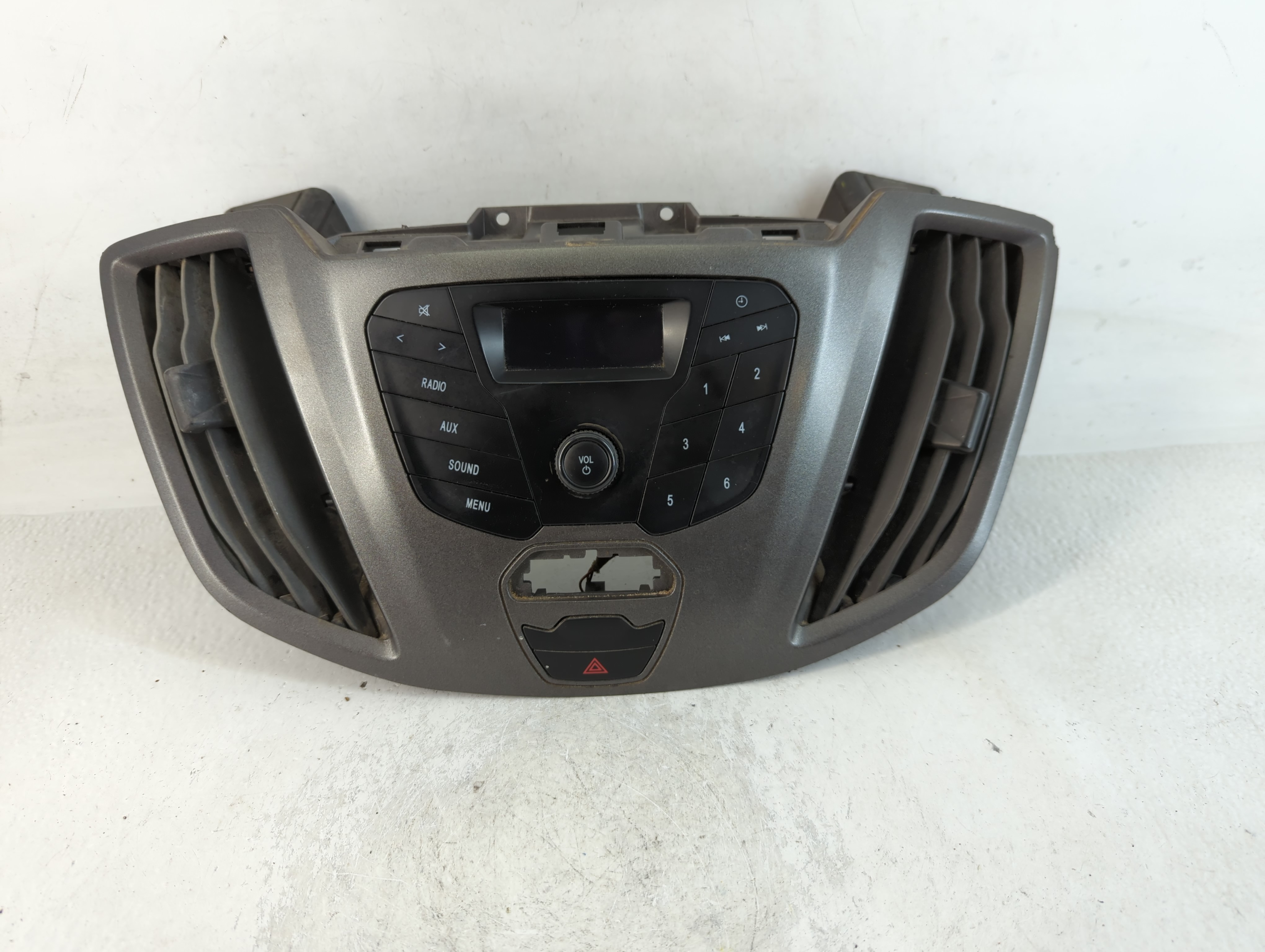 2016-2019 Ford Transit-250 Am Fm Cd Player Radio Receiver 767045 - Oemusedautoparts1.com