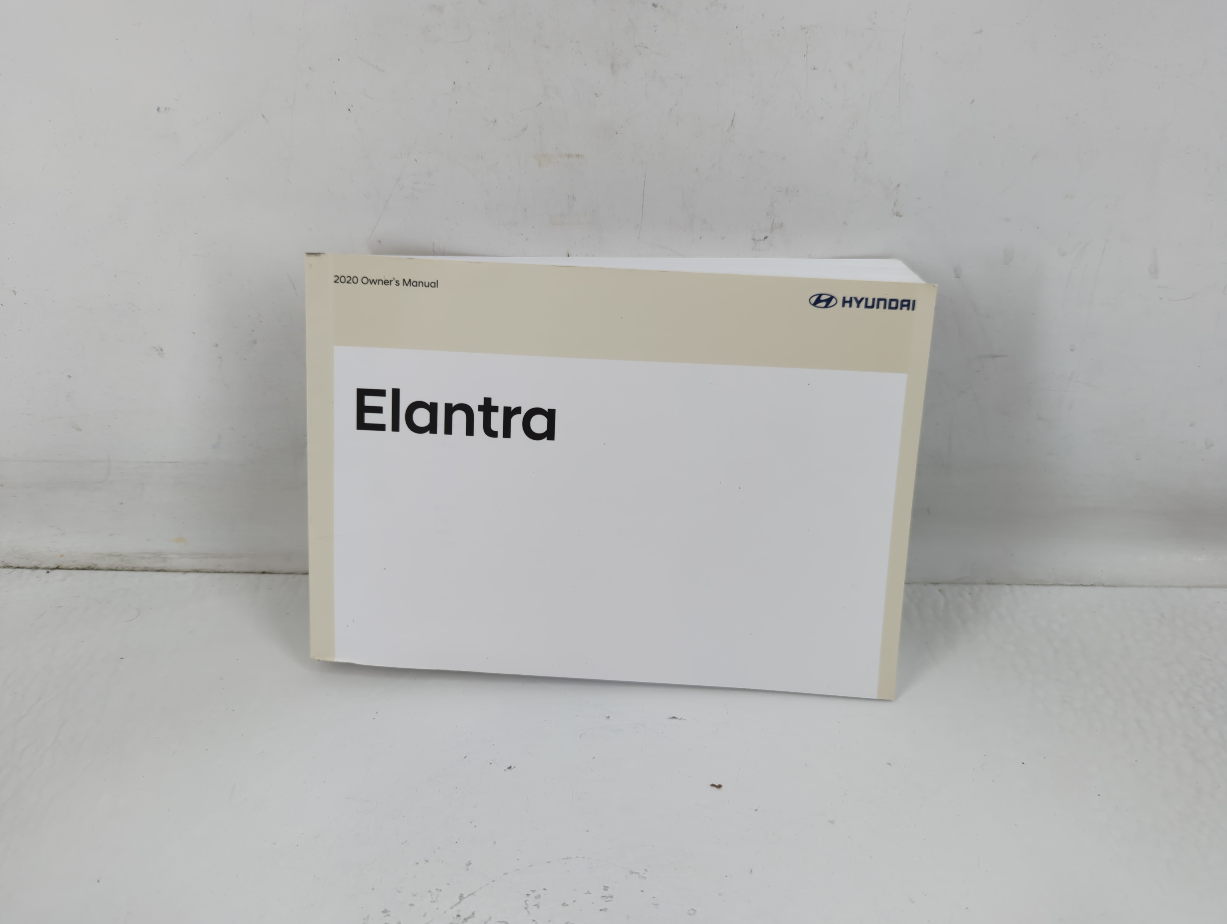 Picture of 2020 Hyundai Elantra Owners Manual Book Guide 767085