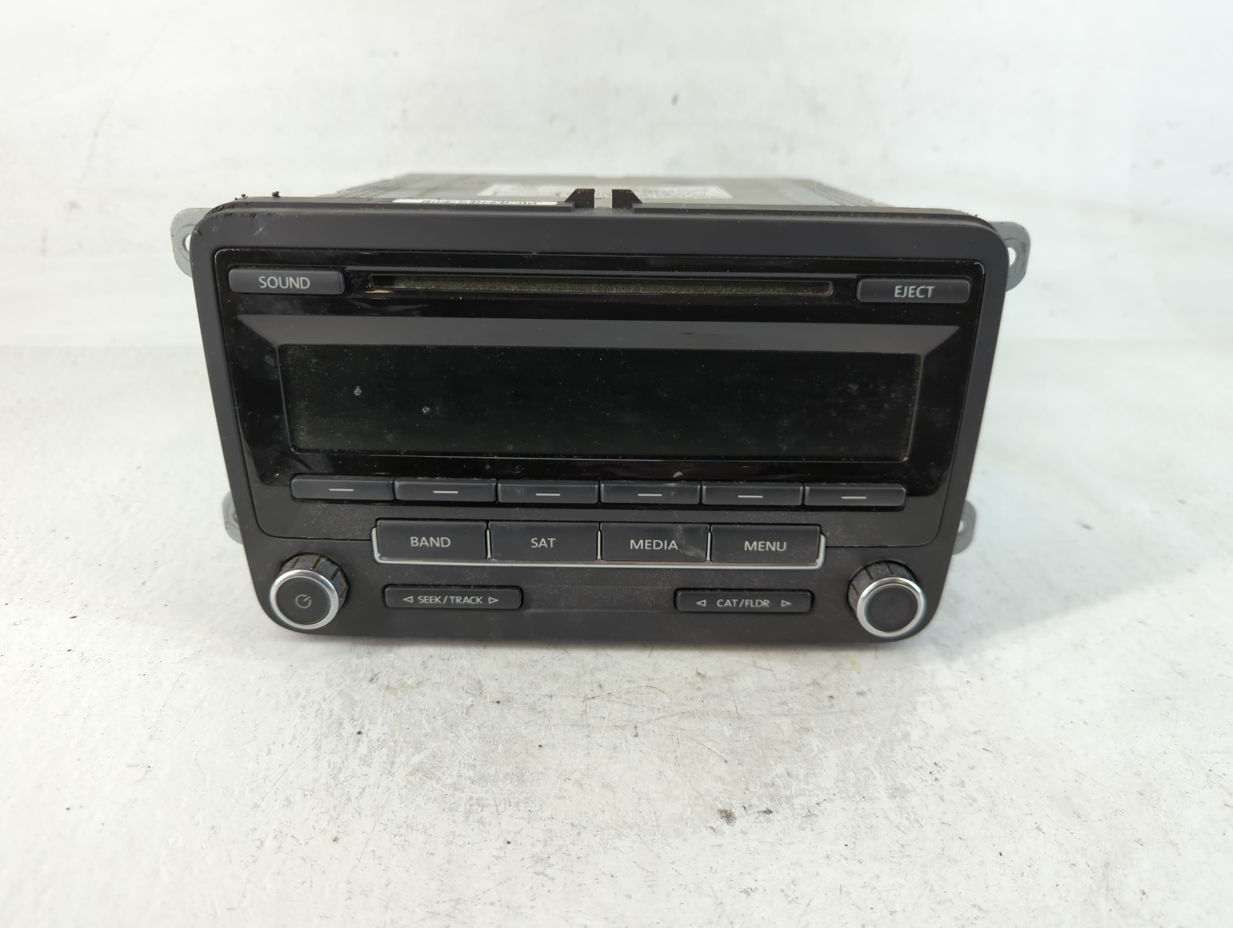 2012-2015 Volkswagen Passat Am Fm Cd Player Radio Receiver 767121 - Oemusedautoparts1.com