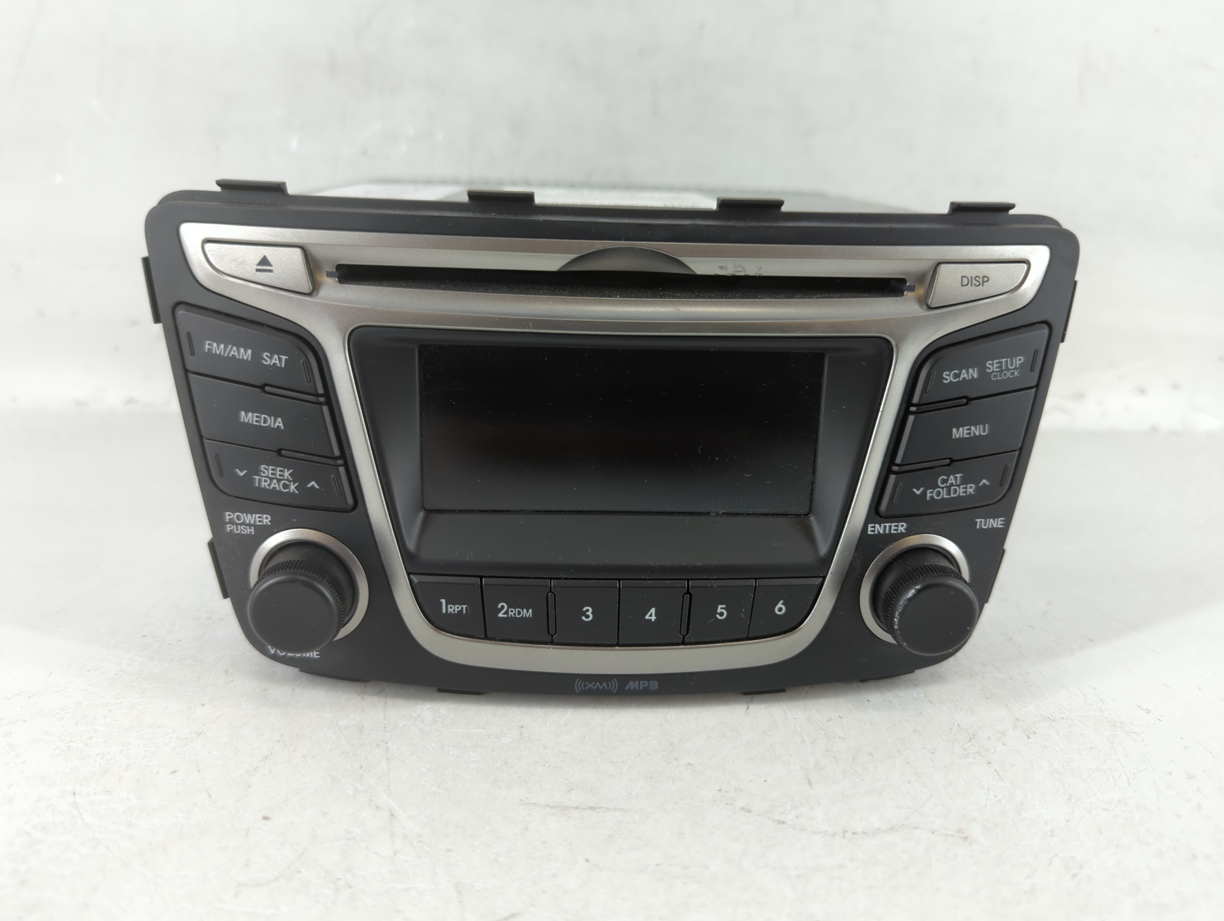 2015-2017 Hyundai Accent Am Fm Cd Player Radio Receiver 767131 - Oemusedautoparts1.com