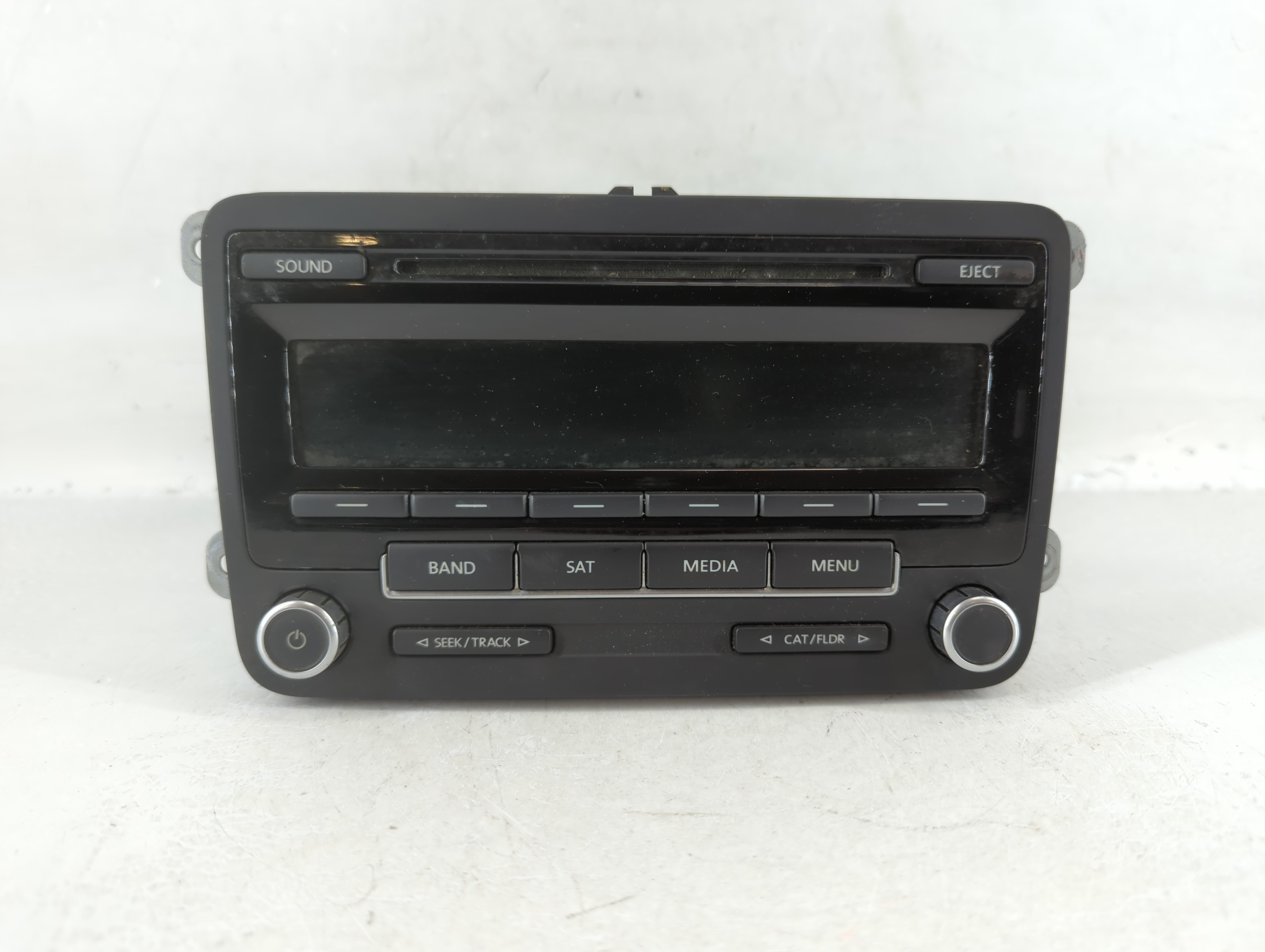 2011-2014 Volkswagen Jetta Am Fm Cd Player Radio Receiver 767132 - Oemusedautoparts1.com