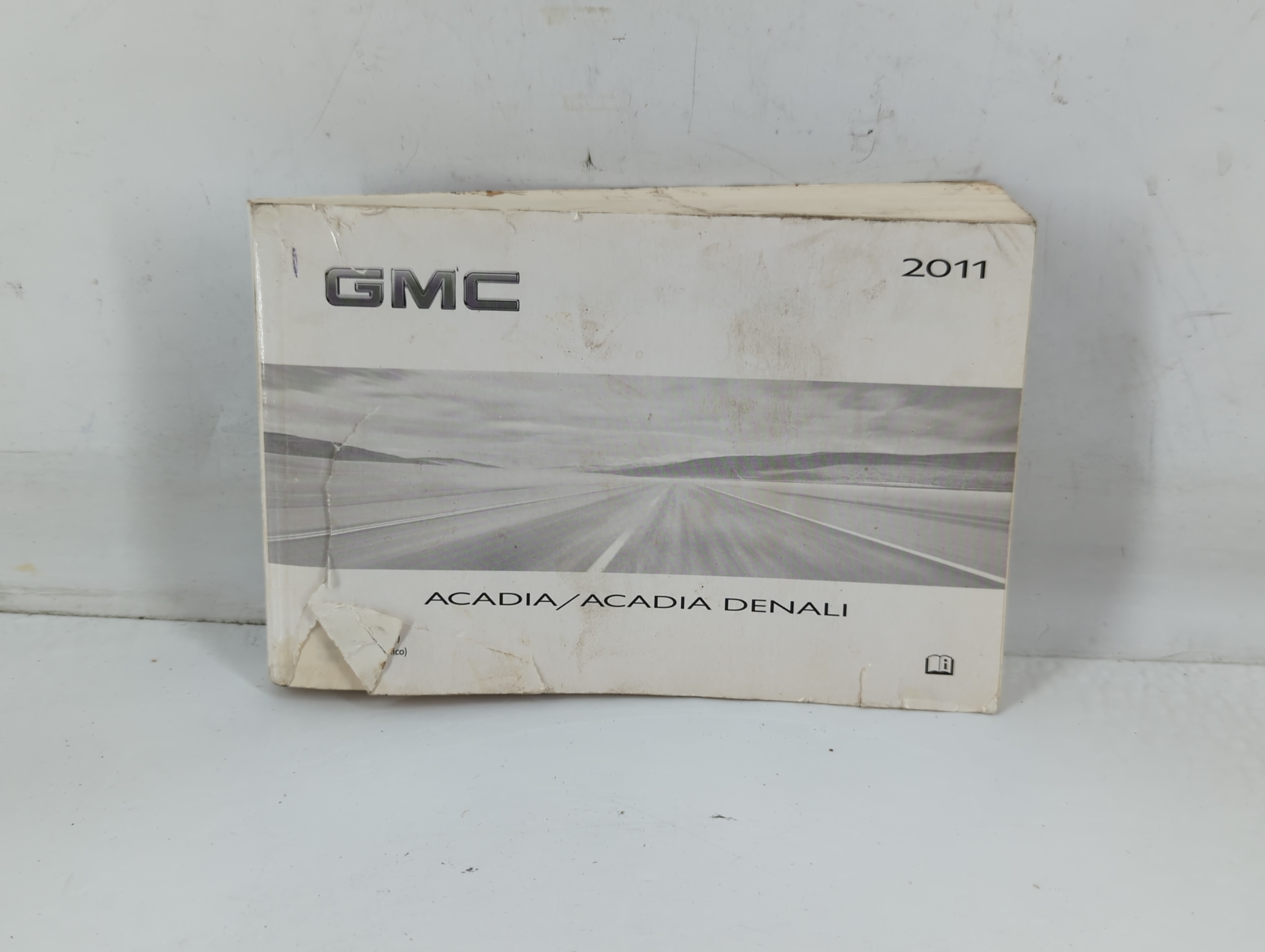 Picture of 2011 Gmc Acadia Owners Manual Book Guide 767159