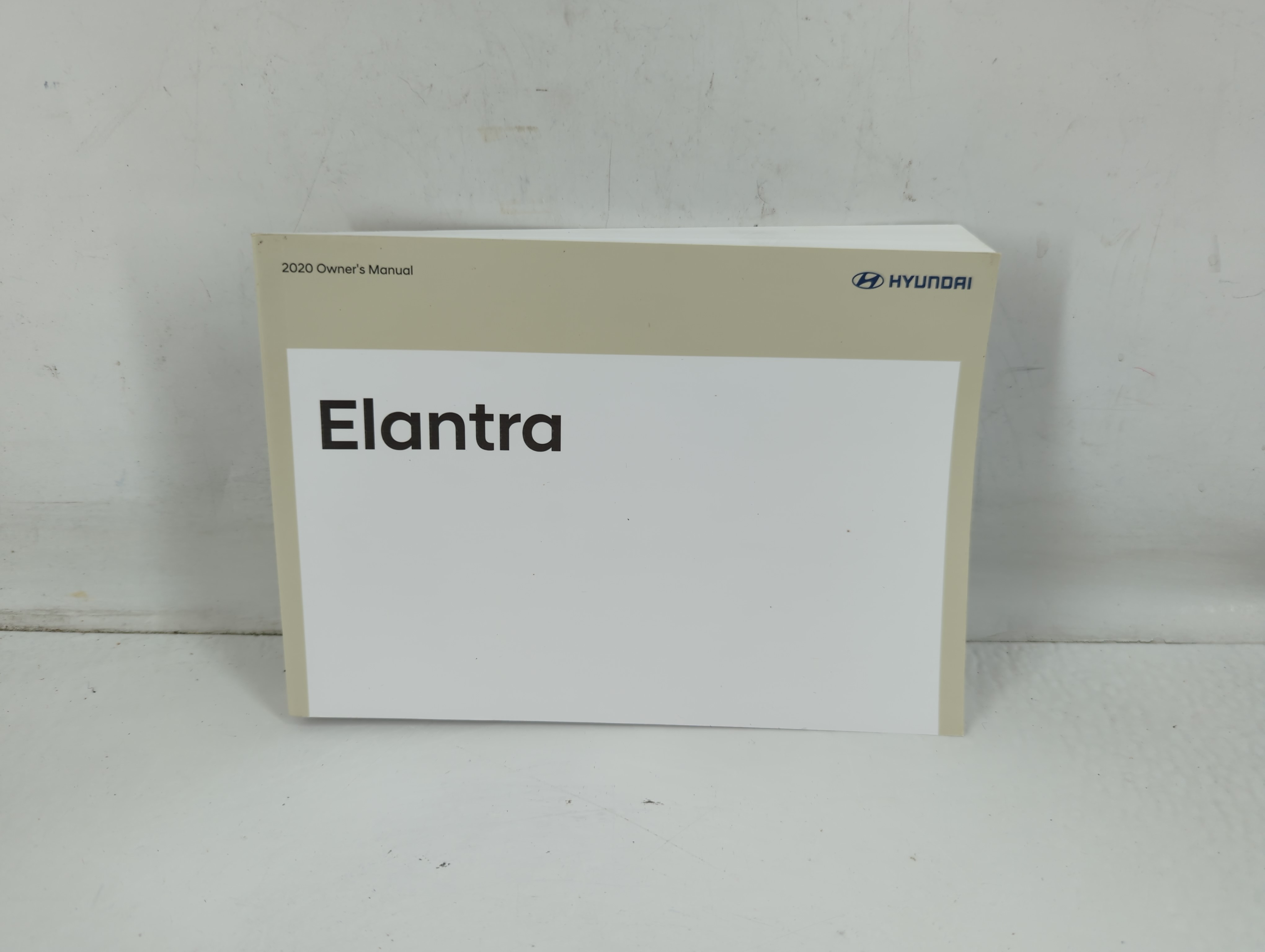 Picture of 2020 Hyundai Elantra Owners Manual Book Guide 767170