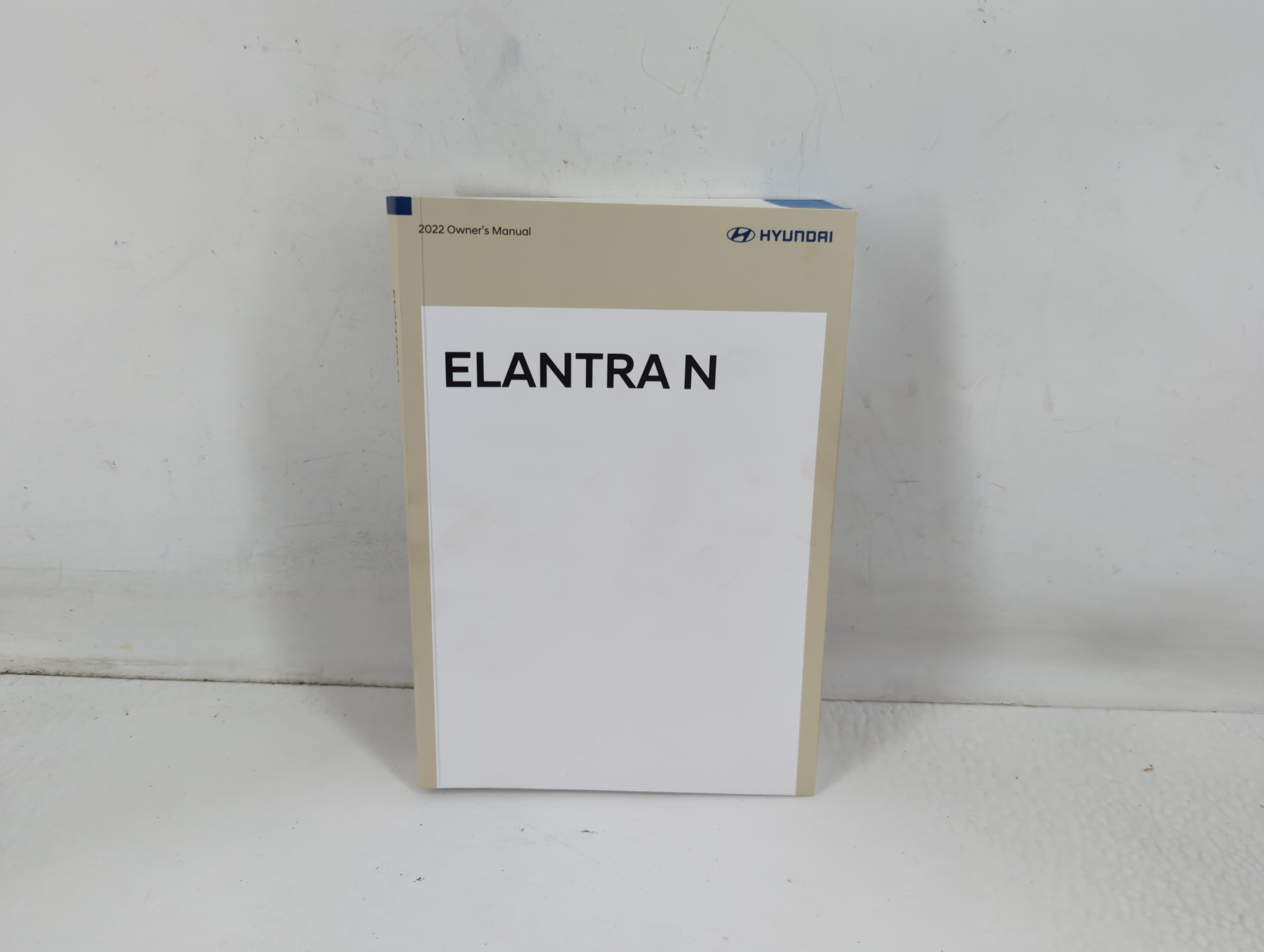 Picture of 2022 Hyundai Elantra Owners Manual Book Guide 767178