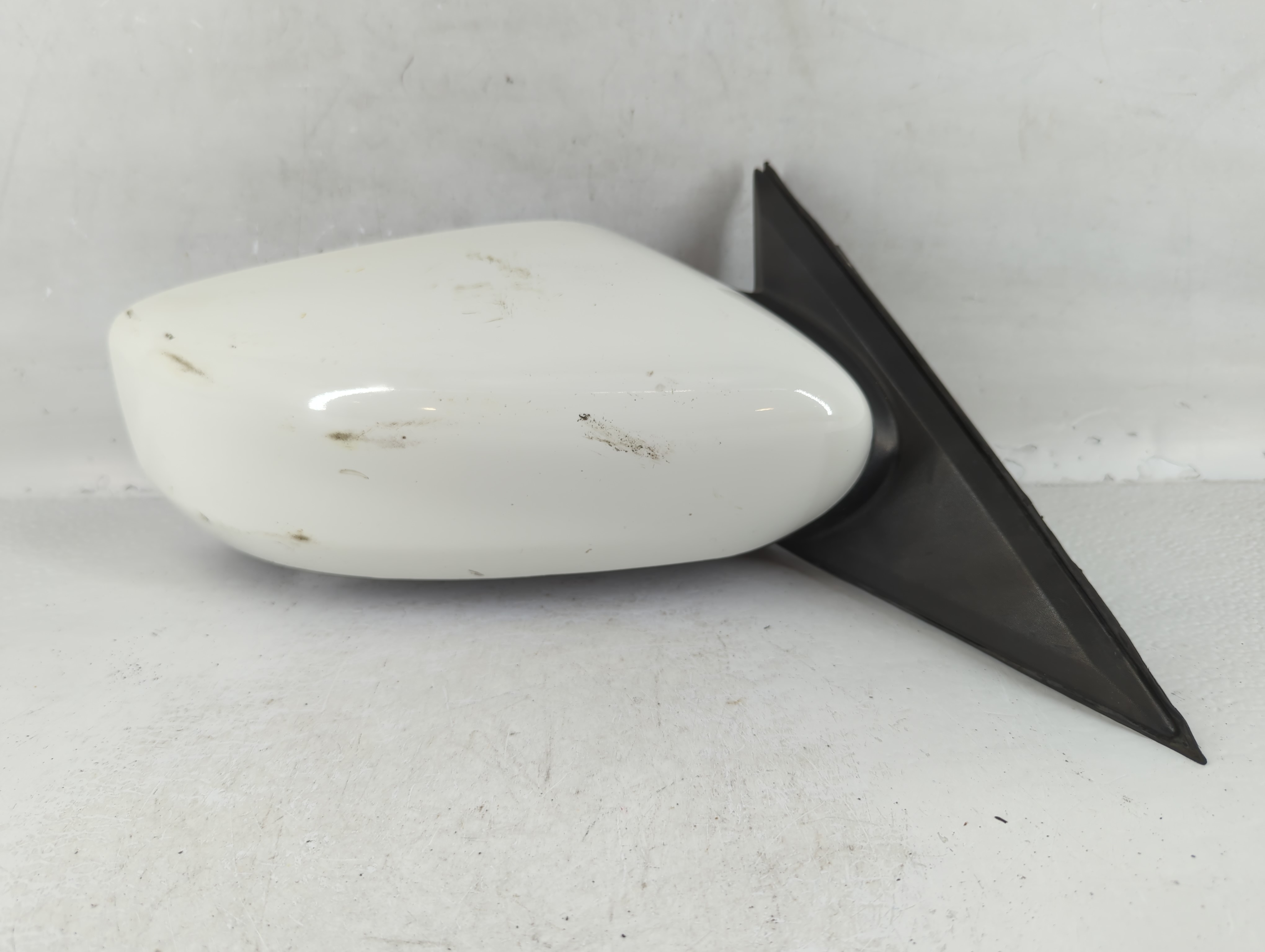Picture of 2013-2018 Nissan Altima Passenger Right Side View Power Door Mirror White 767195