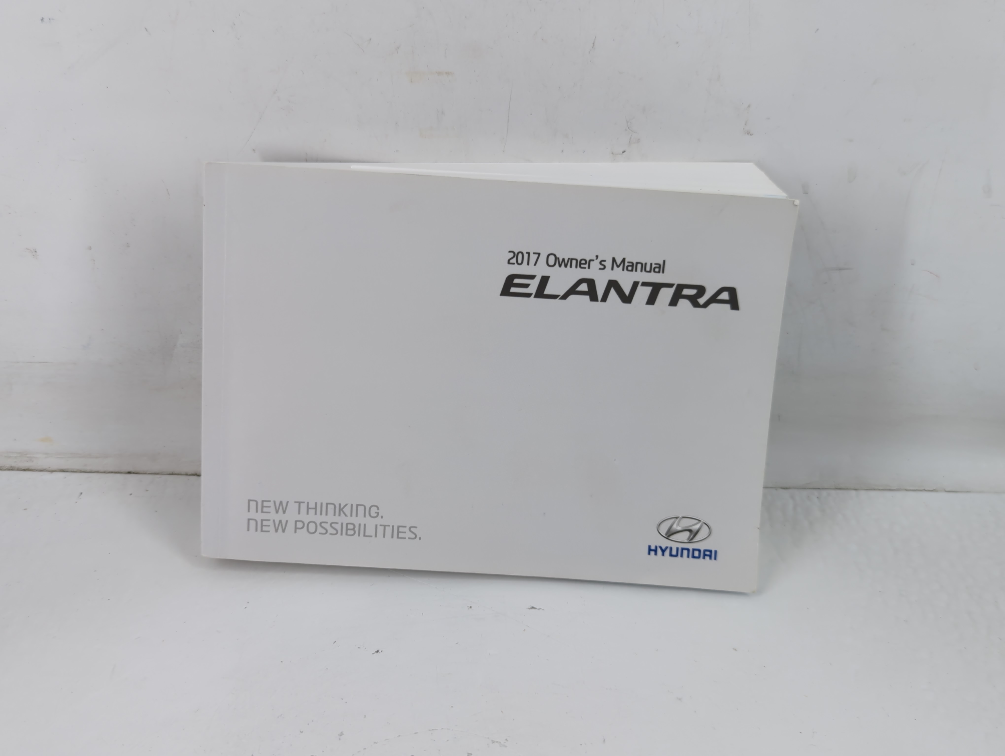 Picture of 2017 Hyundai Elantra Owners Manual Book Guide 767202