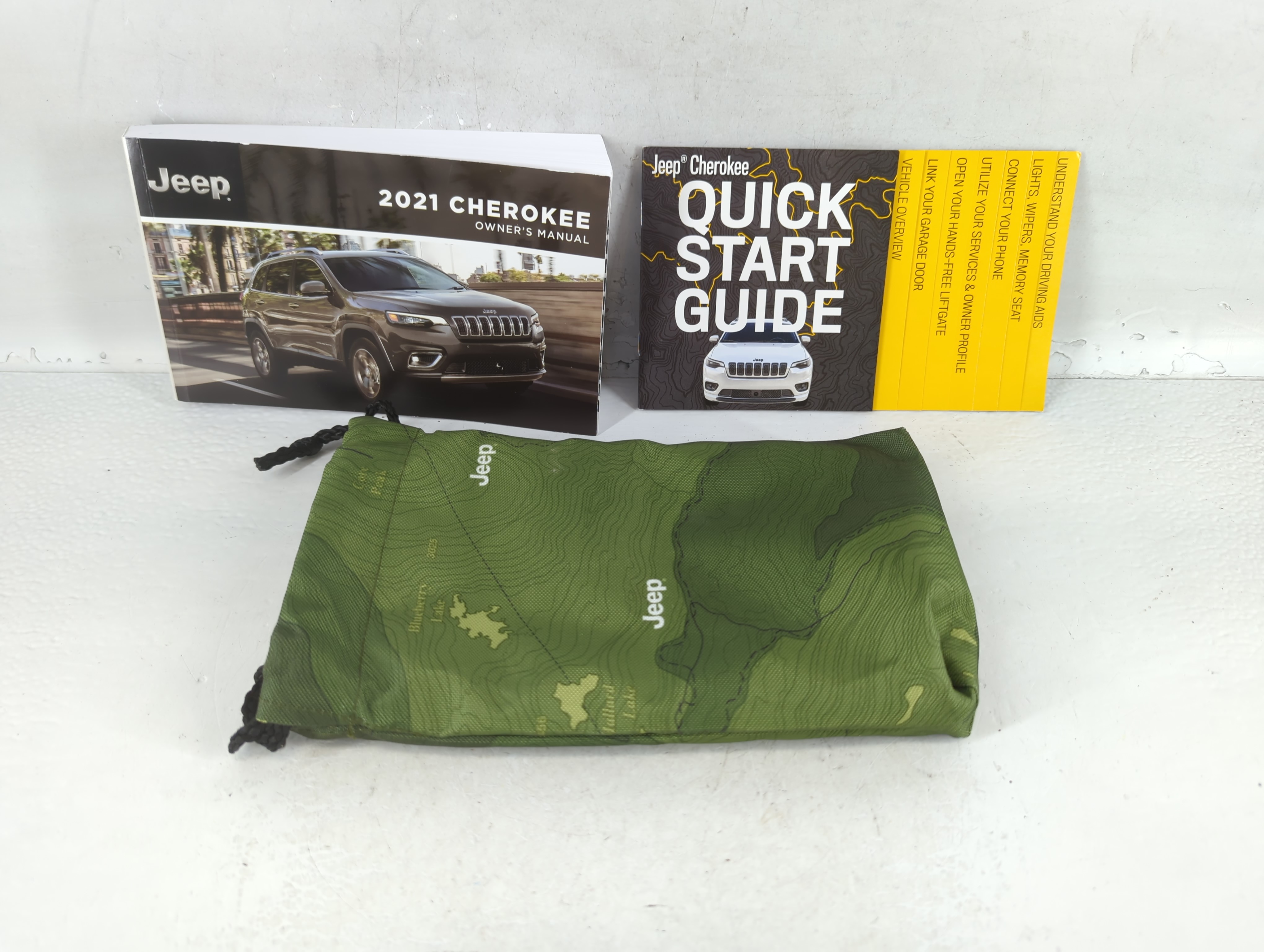 2021 Jeep Cherokee Owners Manual Book Guide 767294 - Oemusedautoparts1.com
