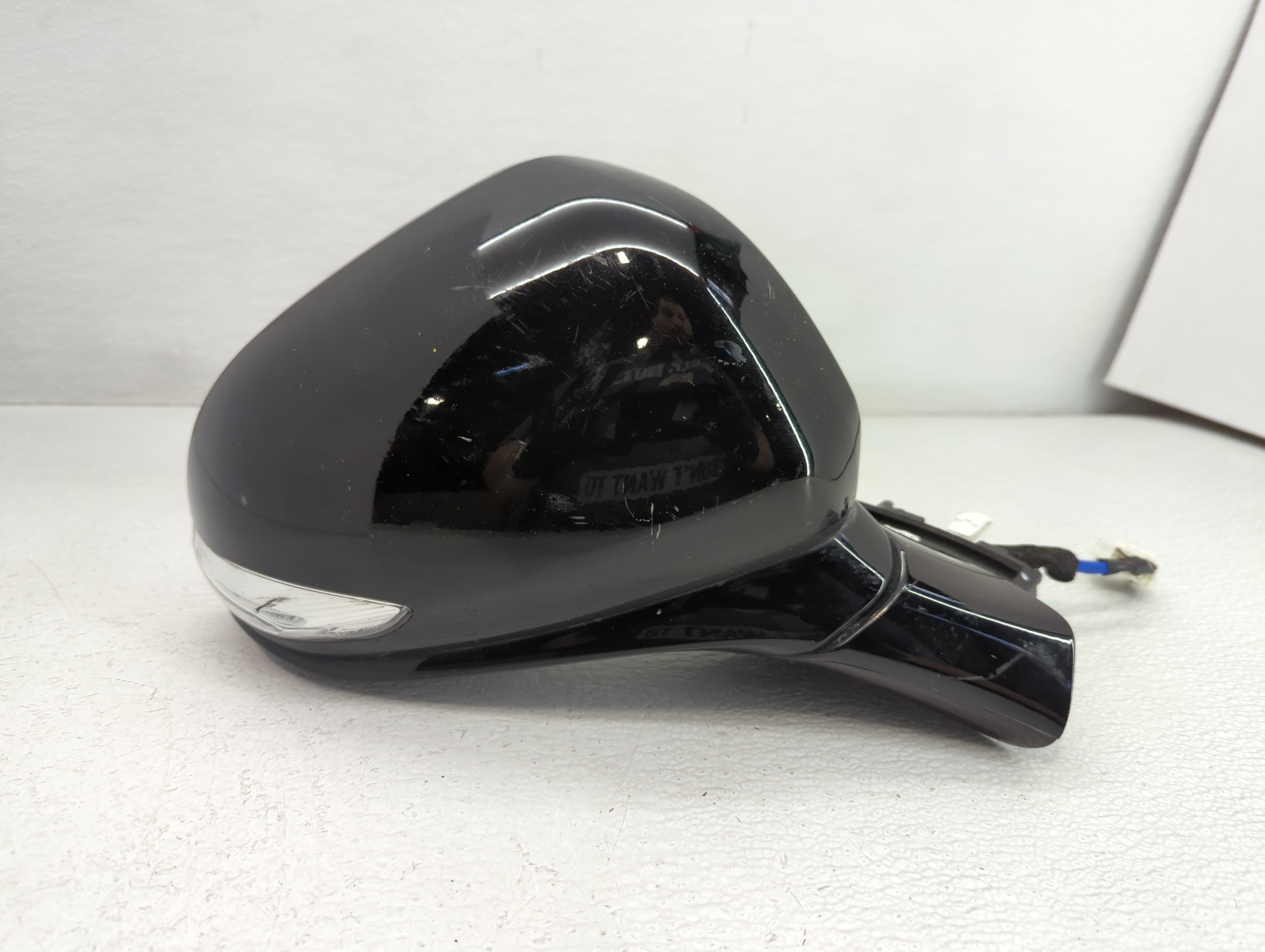 Picture of 2021-2021 Hyundai Santa Fe Passenger Right Side View Power Door Mirror 767345
