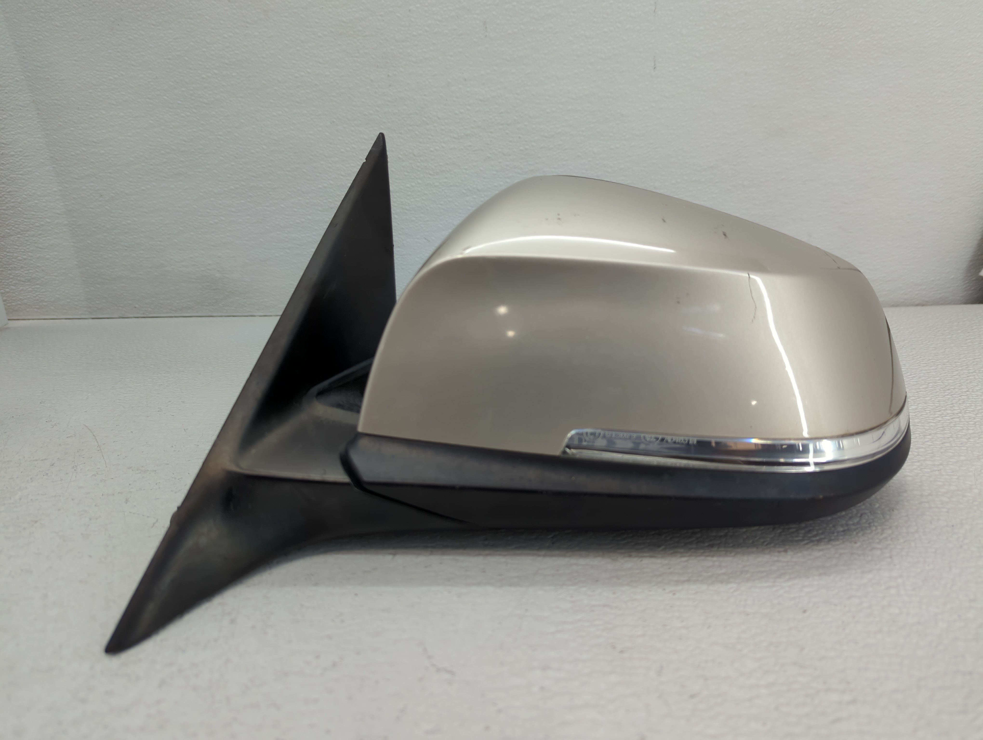 2010-2013 Bmw 328i Driver Left Side View Power Door Mirror Light Beige 767347 - Oemusedautoparts1.com