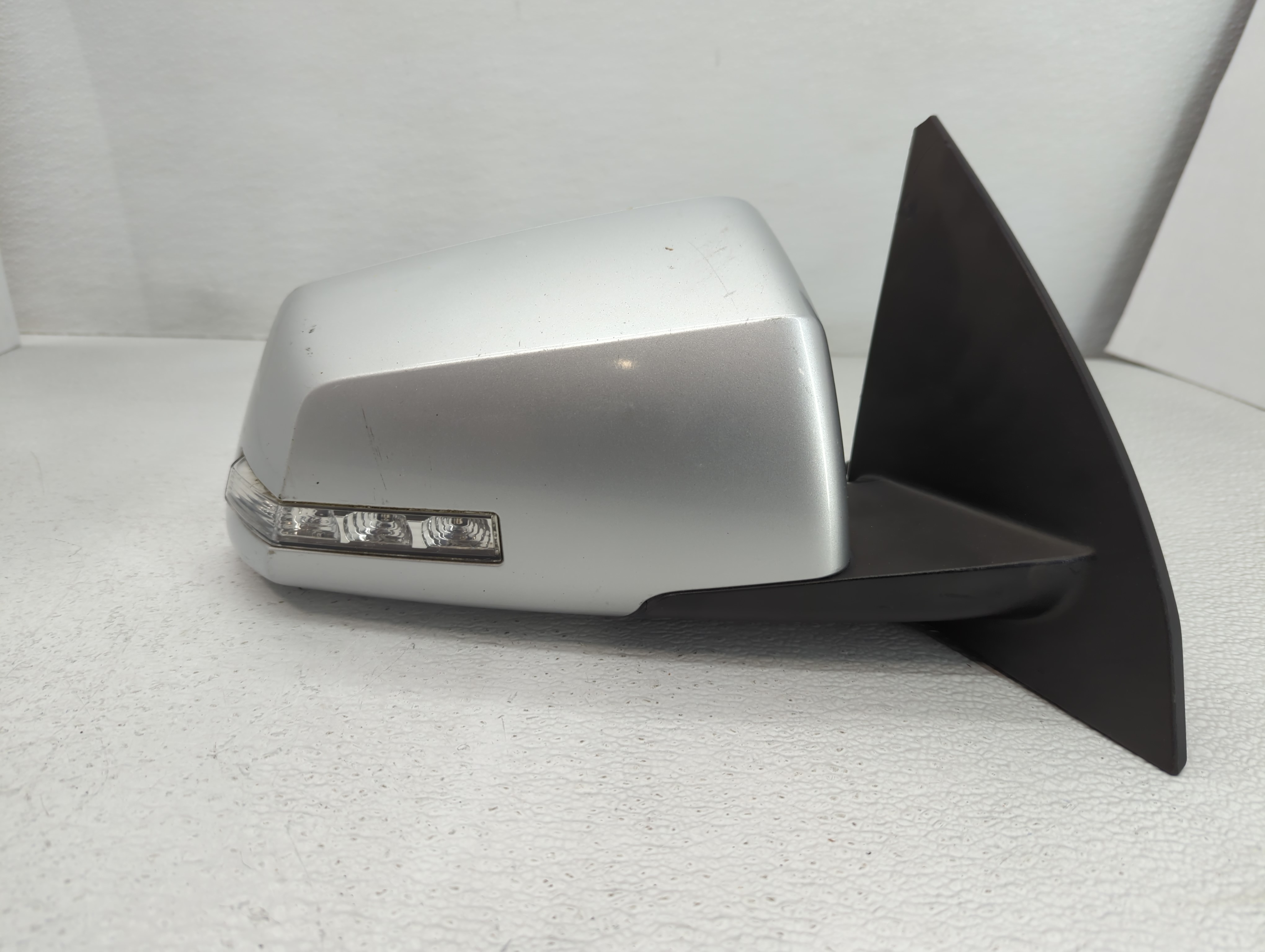 Picture of 2014 Gmc Acadia Driver Left Side View Power Door Mirror Silver 767424