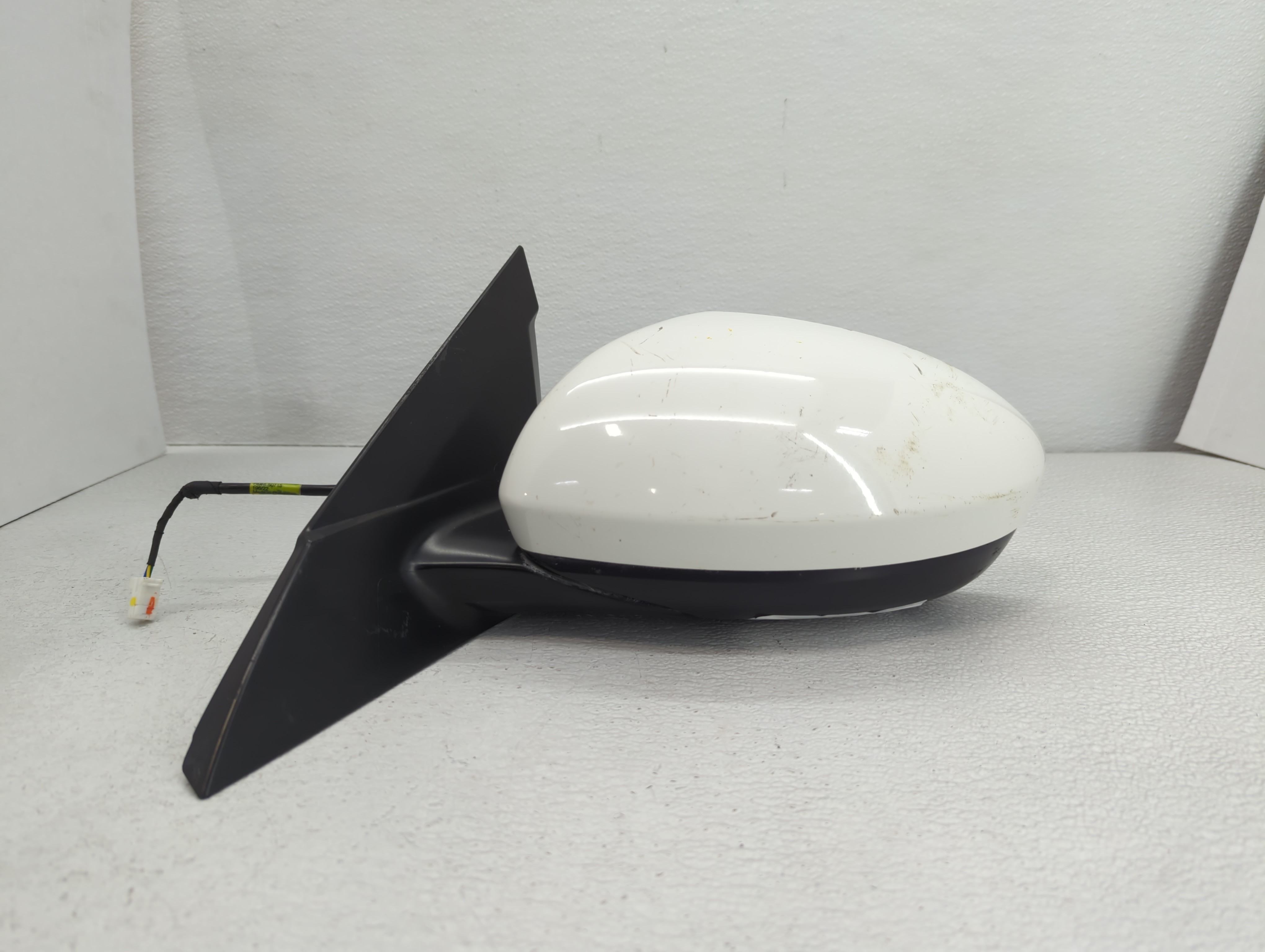 2023 Nissan Altima Driver Left Side View Power Door Mirror White 767498 - Oemusedautoparts1.com