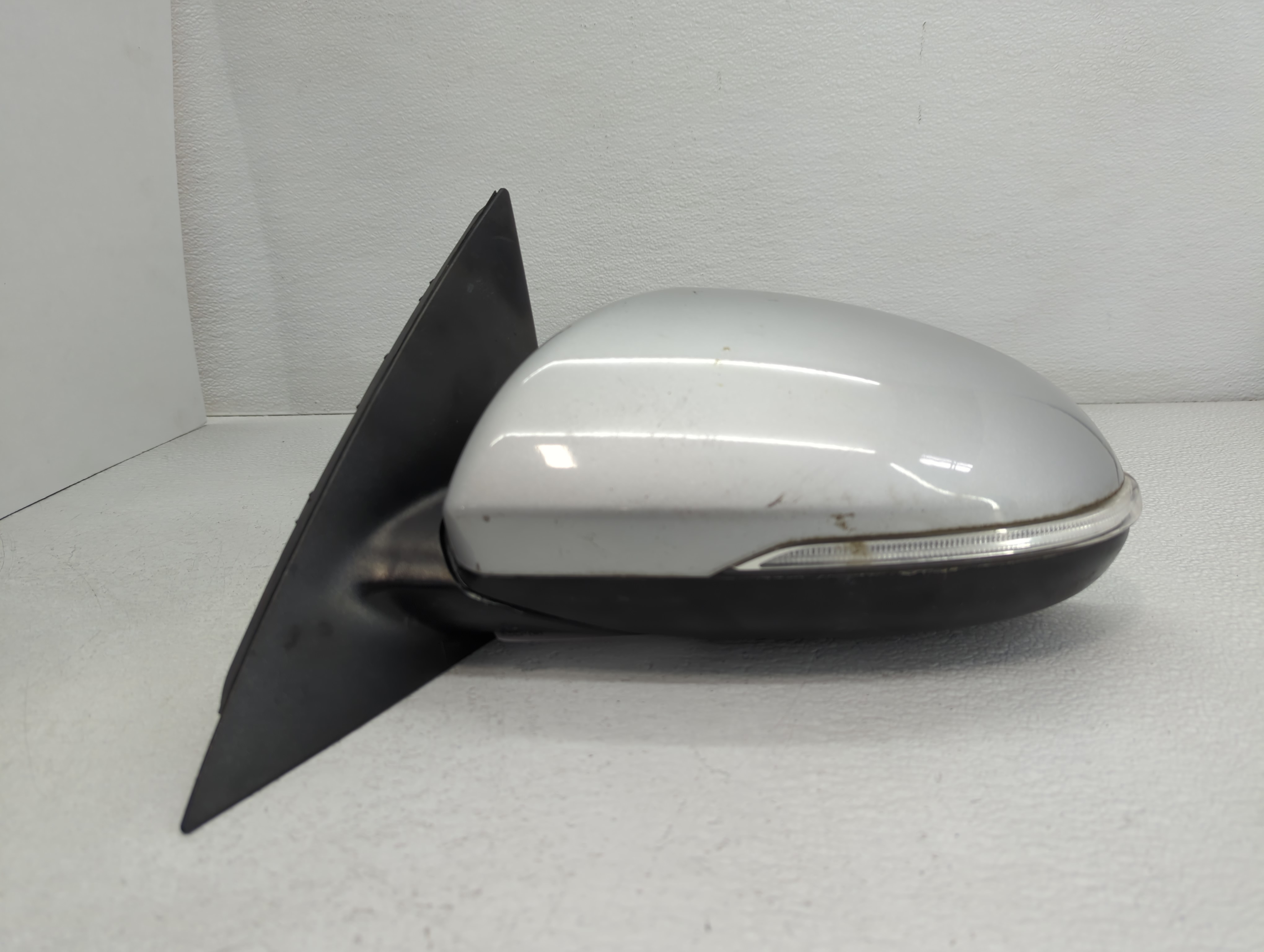 2016-2018 Kia Optima Driver Left Side View Power Door Mirror Grey 767565 - Oemusedautoparts1.com