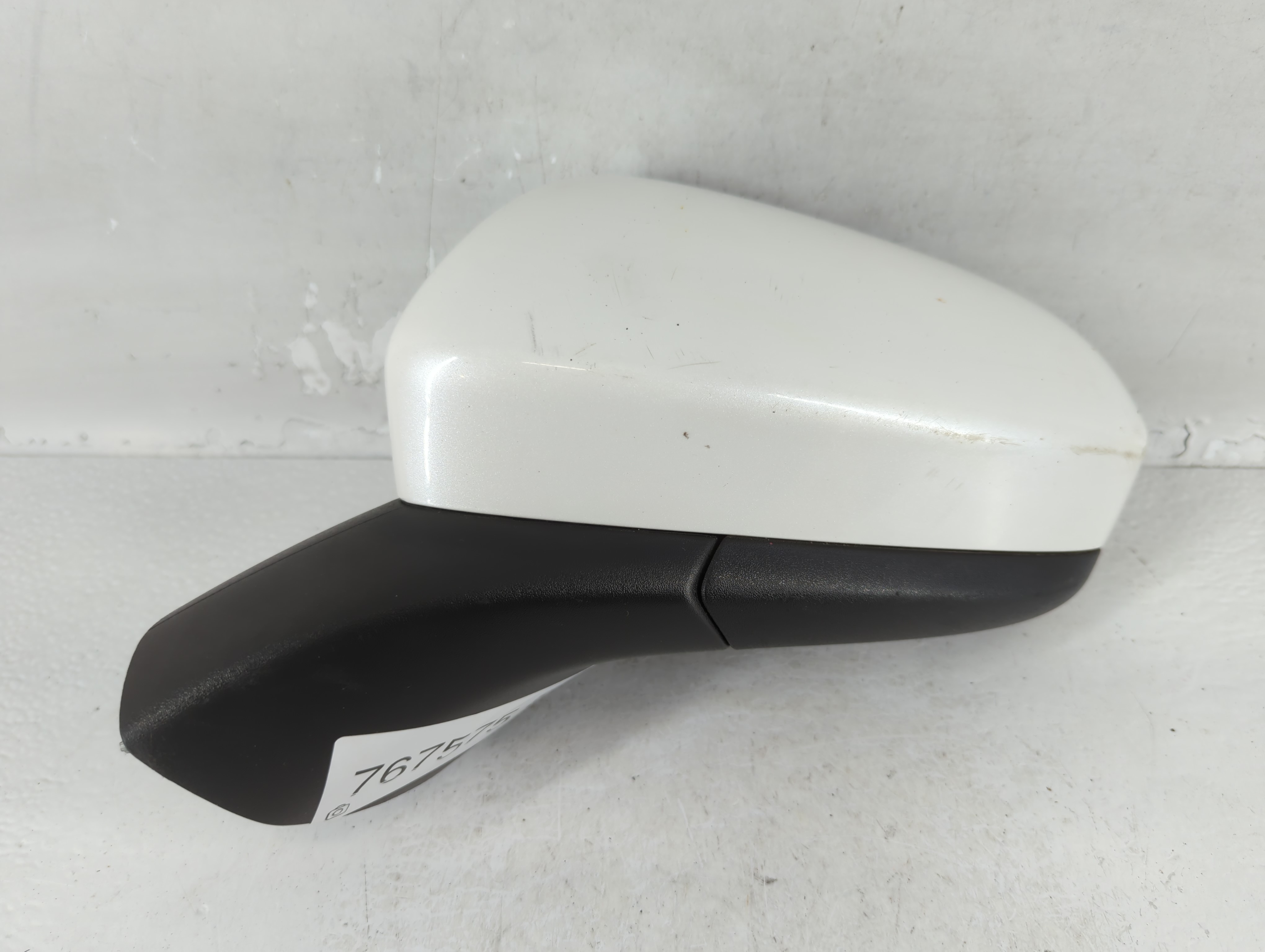 2016-2020 Ford Fusion Driver Left Side View Power Door Mirror White 767575 - Oemusedautoparts1.com