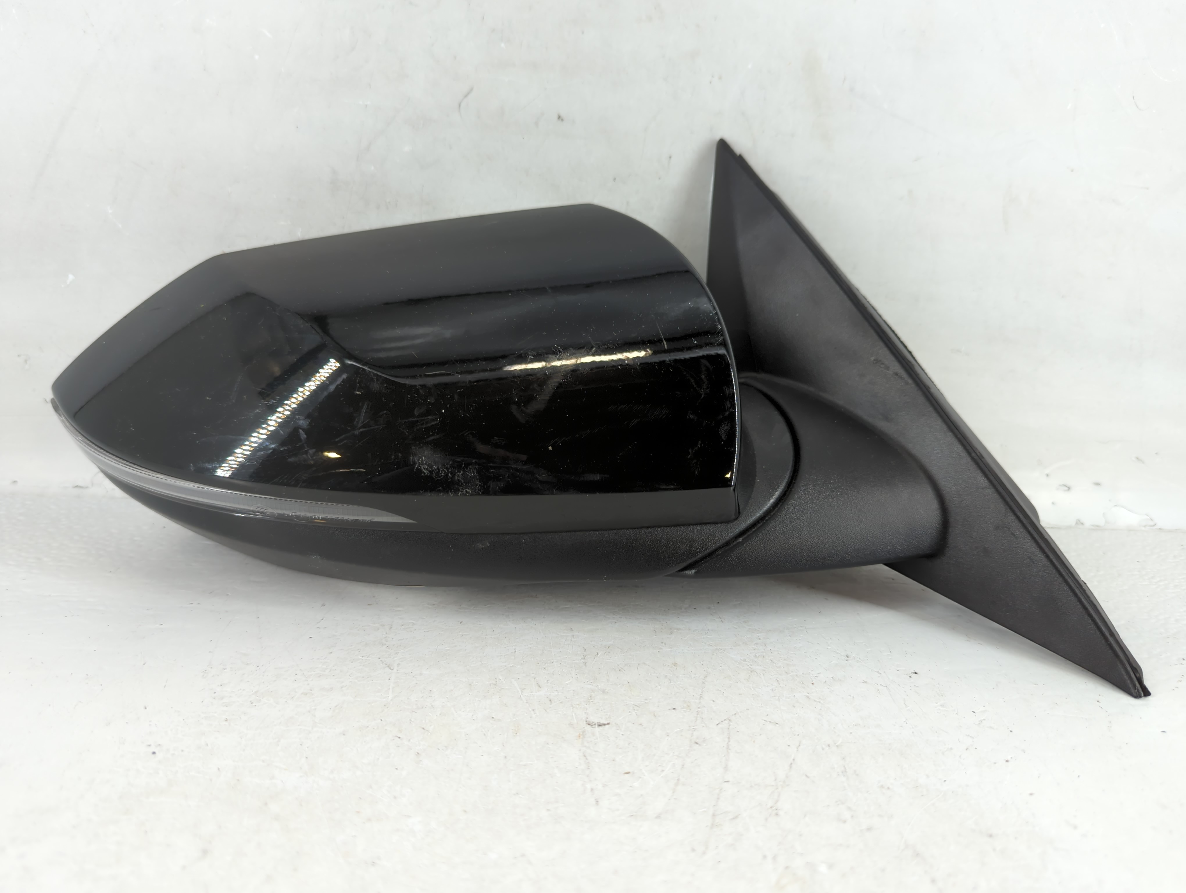 2021-2022 Hyundai Elantra Passenger Right Side View Power Door Mirror 767692 - Oemusedautoparts1.com