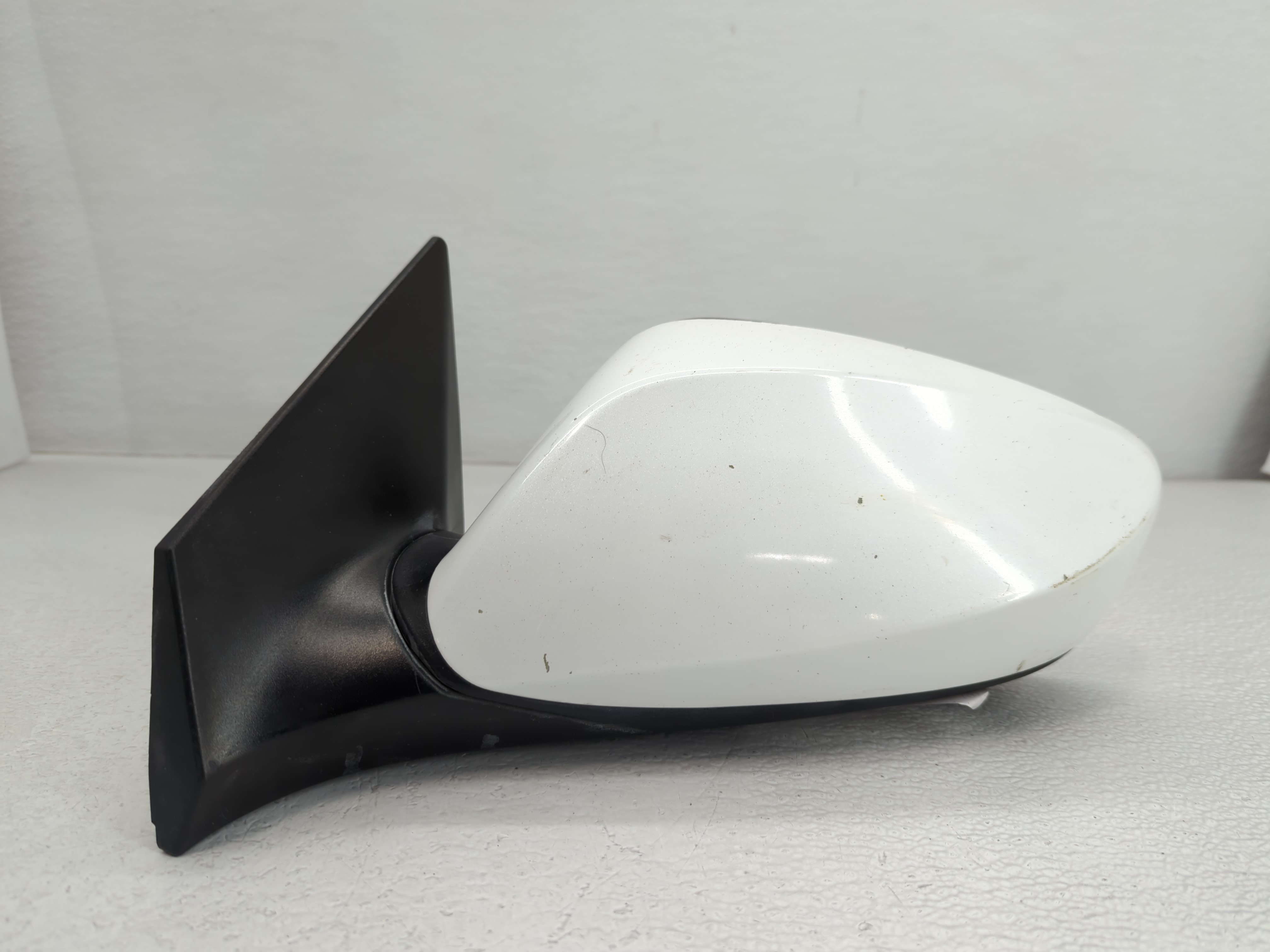Picture of 2015-2016 Hyundai Elantra Driver Left Side View Power Door Mirror White 767746