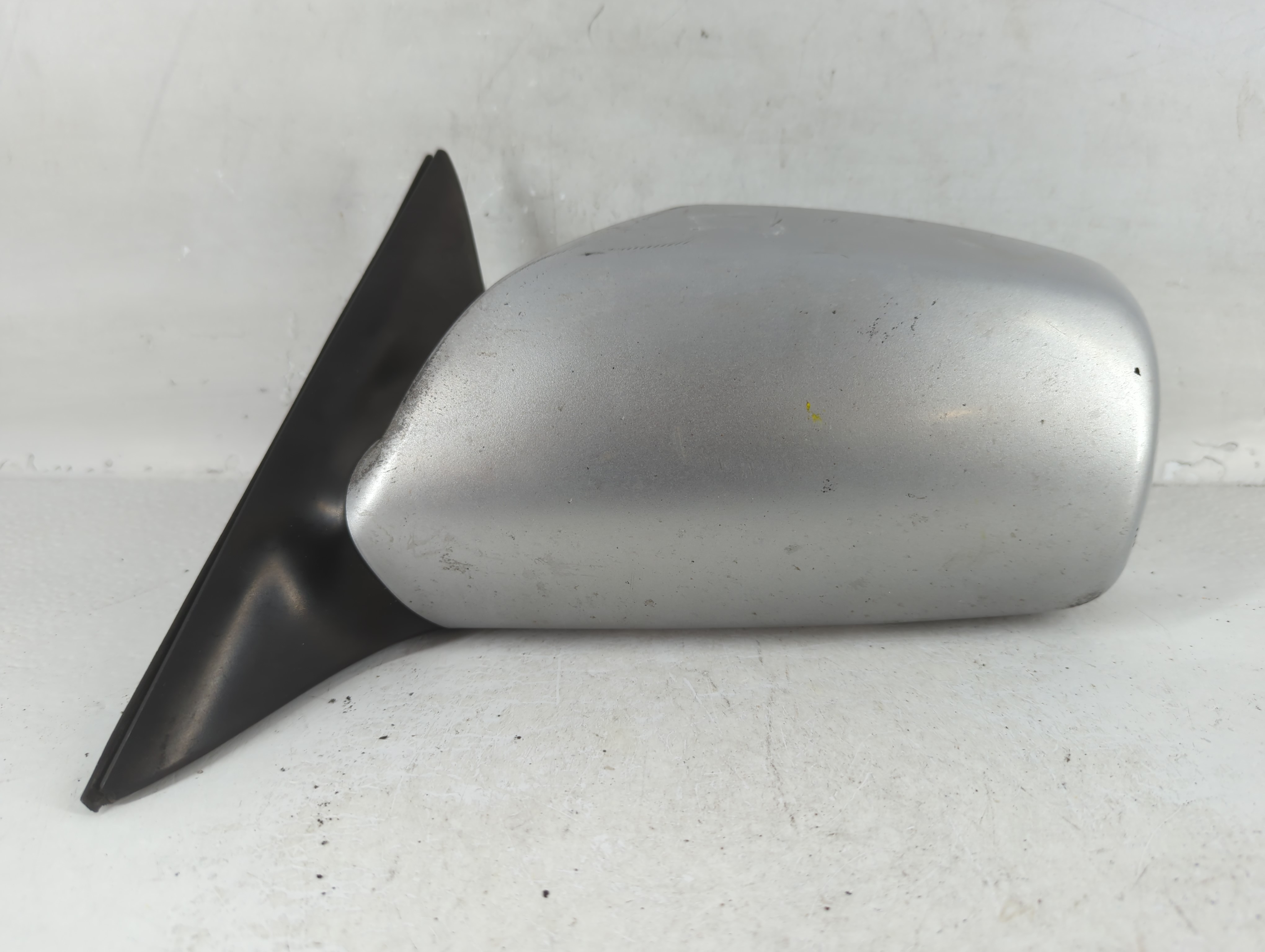 2007-2011 Toyota Camry Driver Left Side View Power Door Mirror Grey 767987 - Oemusedautoparts1.com