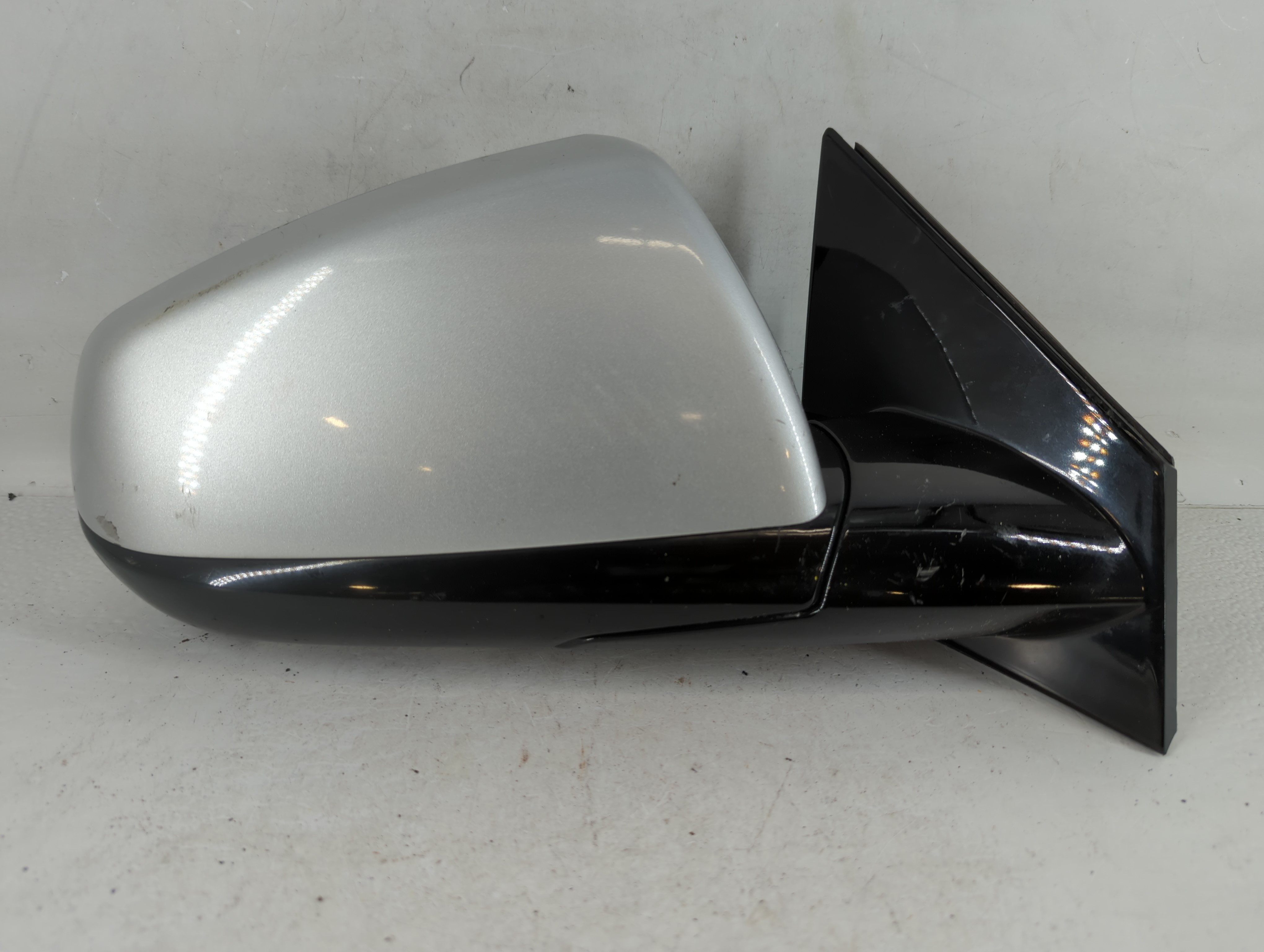 2010-2014 Cadillac Srx Passenger Right Side View Power Door Mirror Grey 768047 - Oemusedautoparts1.com